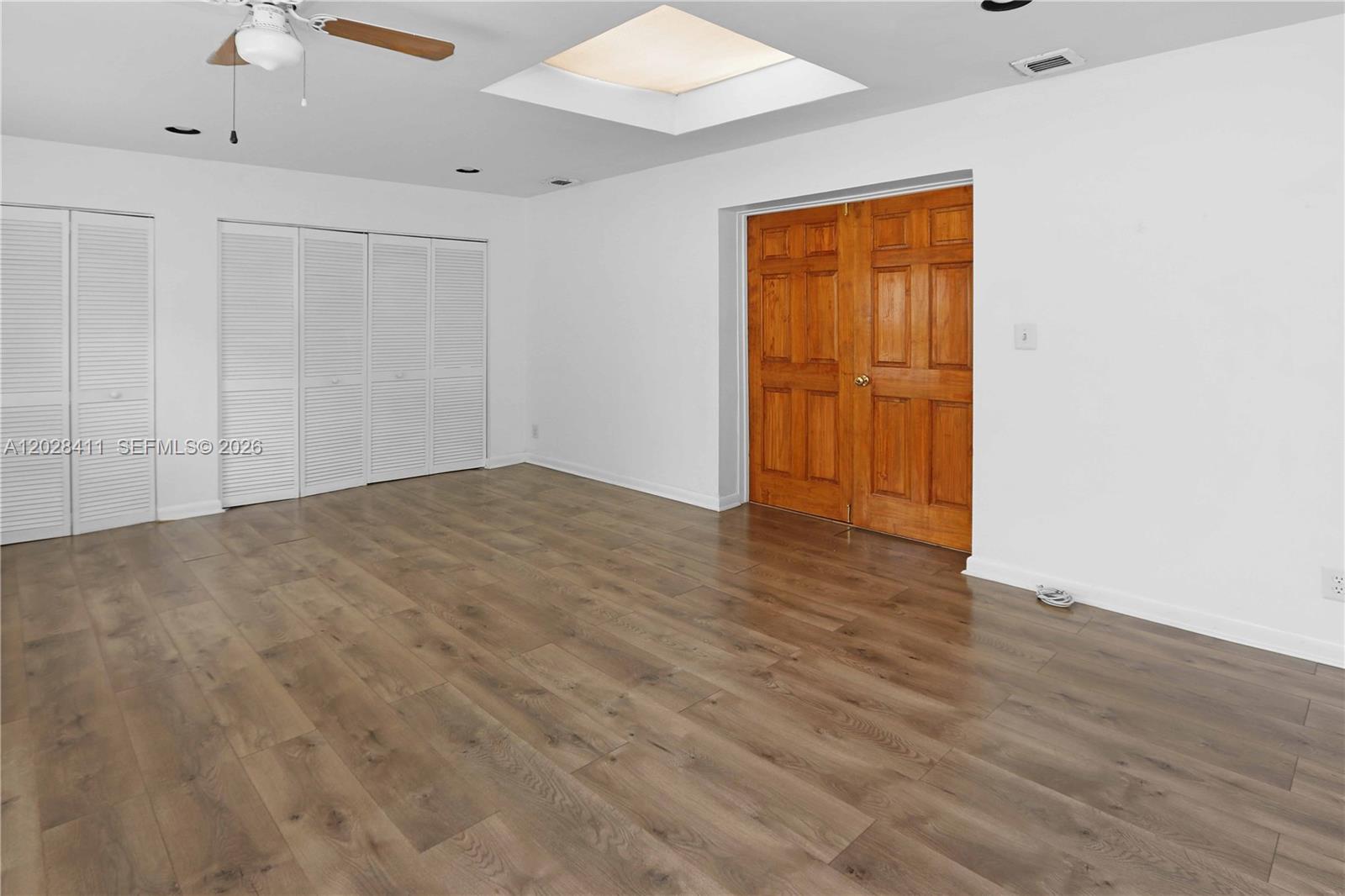 HOLLYWOOD - Residential