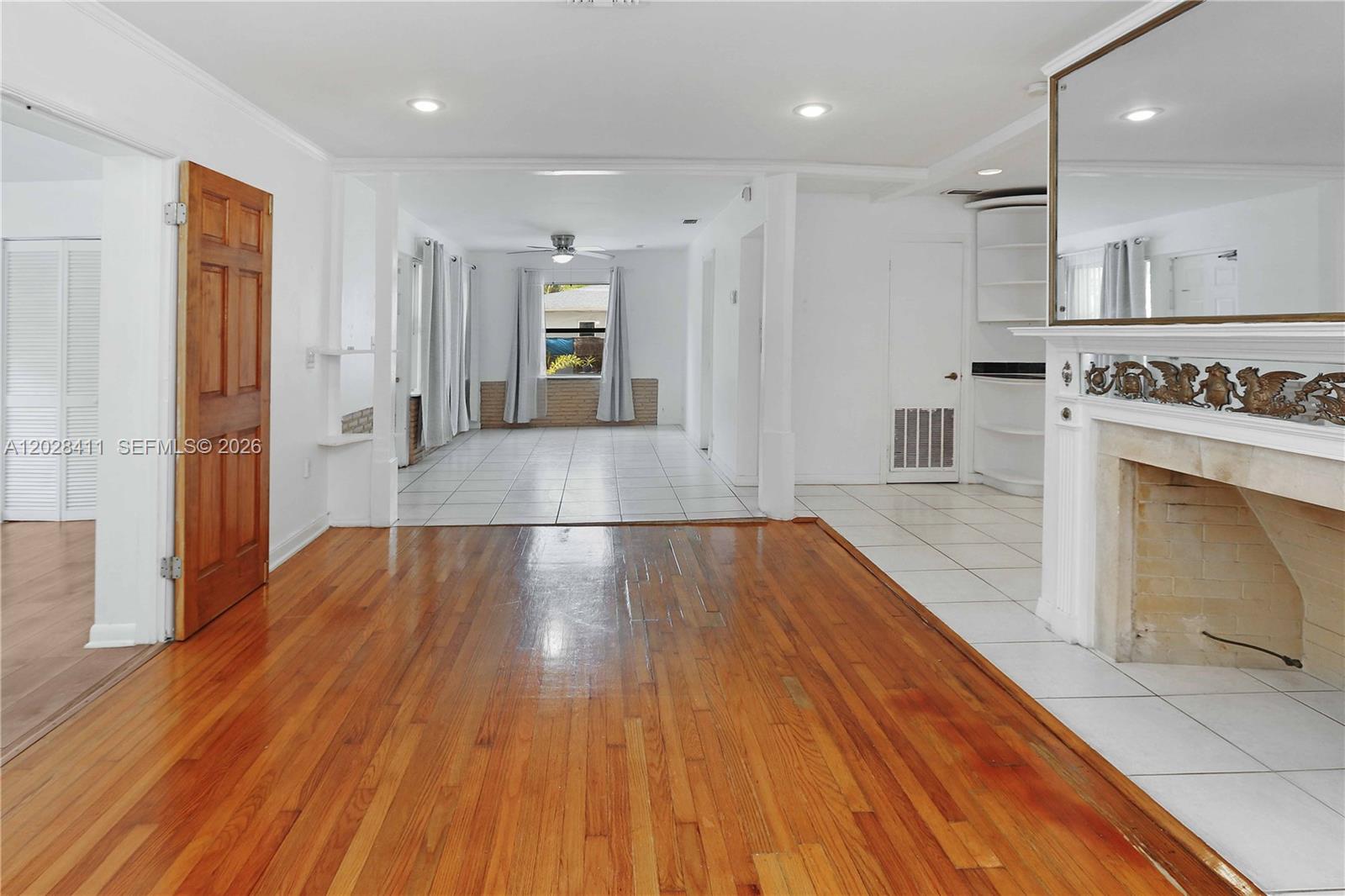 HOLLYWOOD - Residential