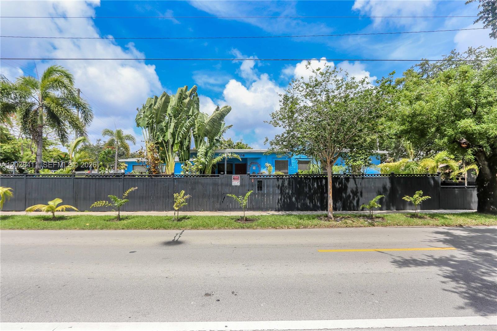 HOLLYWOOD - Residential