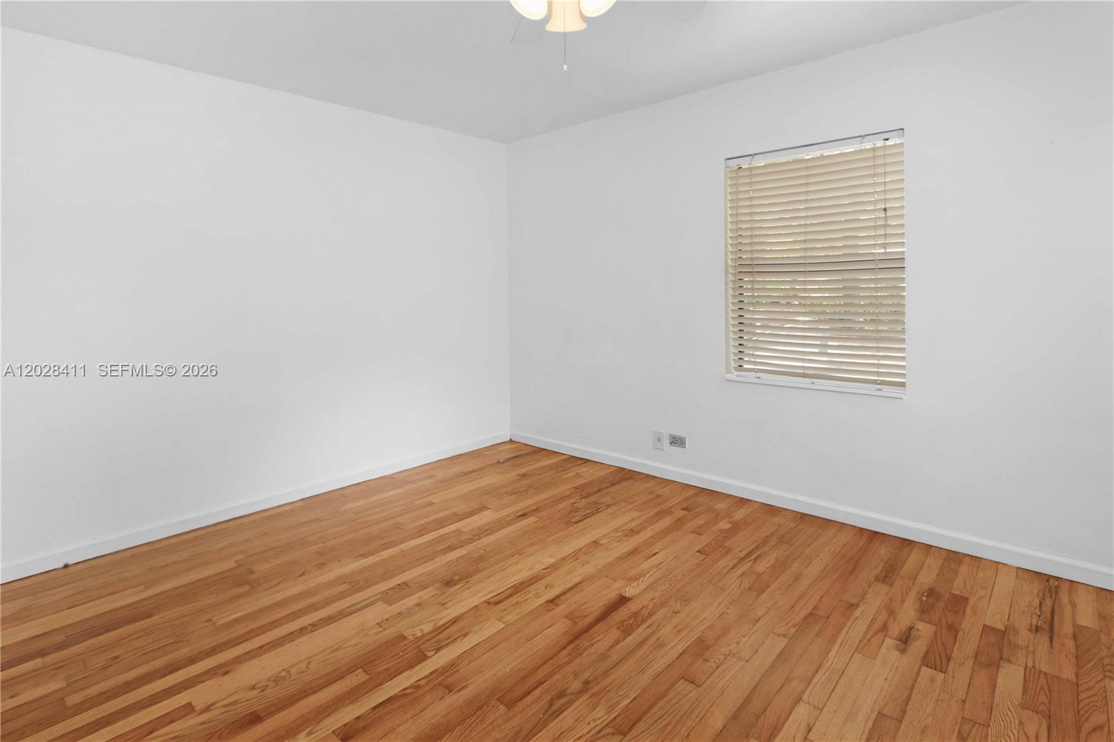 HOLLYWOOD - Residential