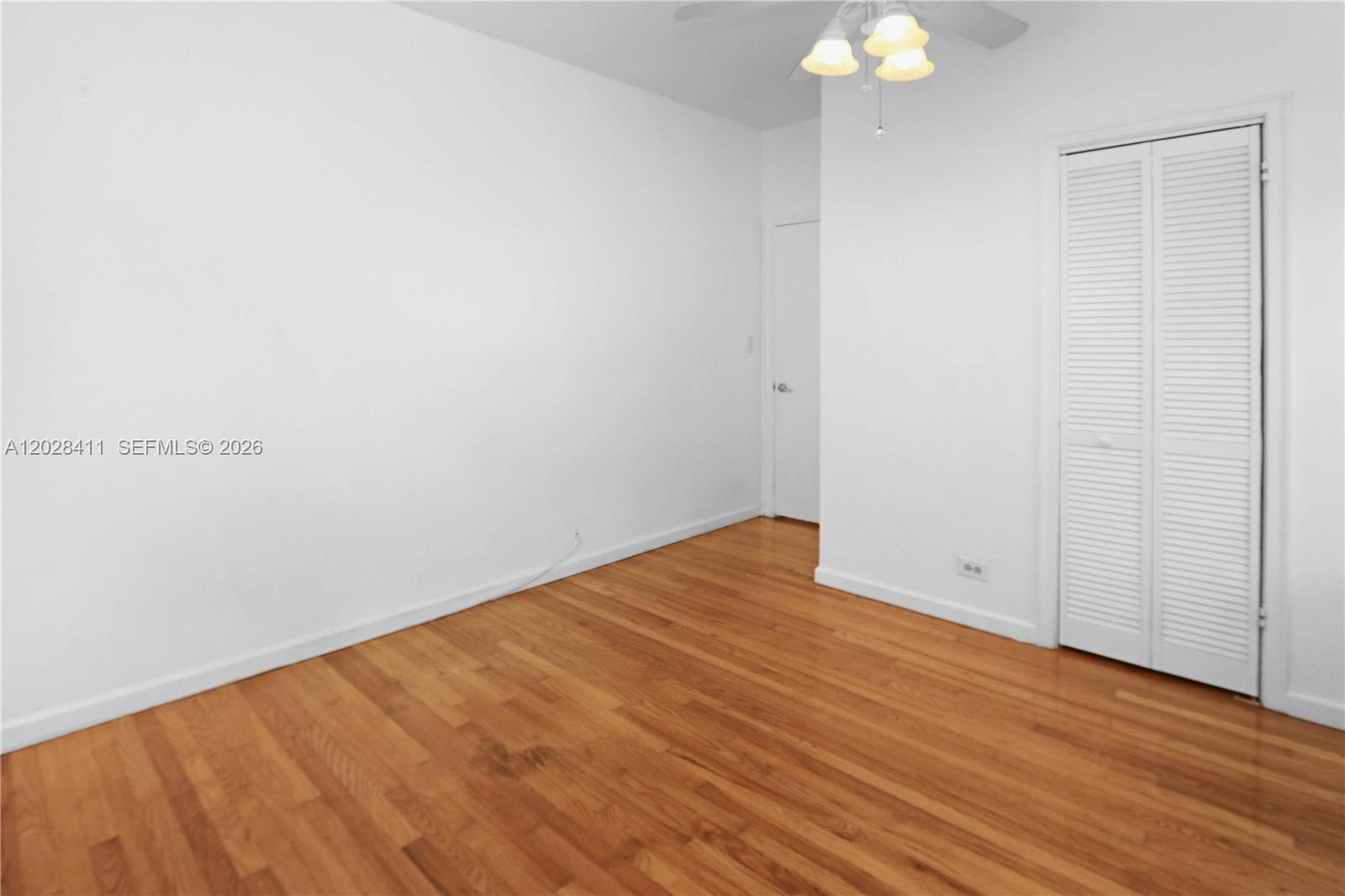 HOLLYWOOD - Residential