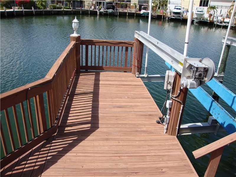 TOWNHOUSES OF VENETIAN PA - Residential Lease