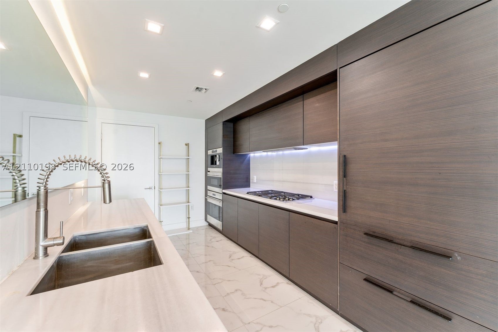 1 Collins Ave 402