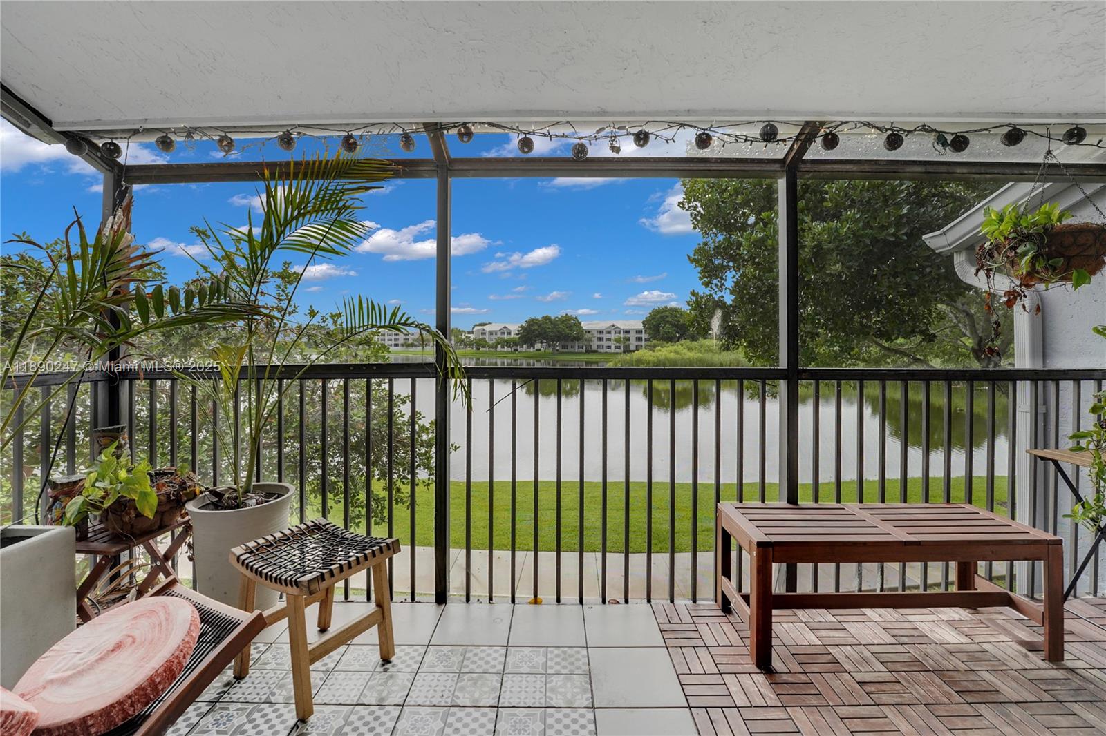 LAKES OF OAKLAND FOREST C - Residential Lease
