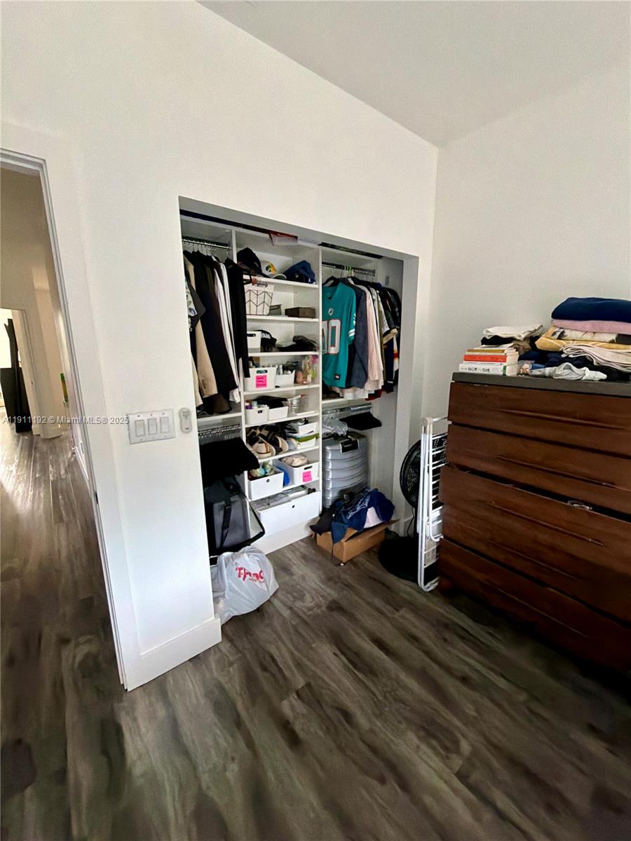 PLANTATION BUSINESS PARK - Residential Lease