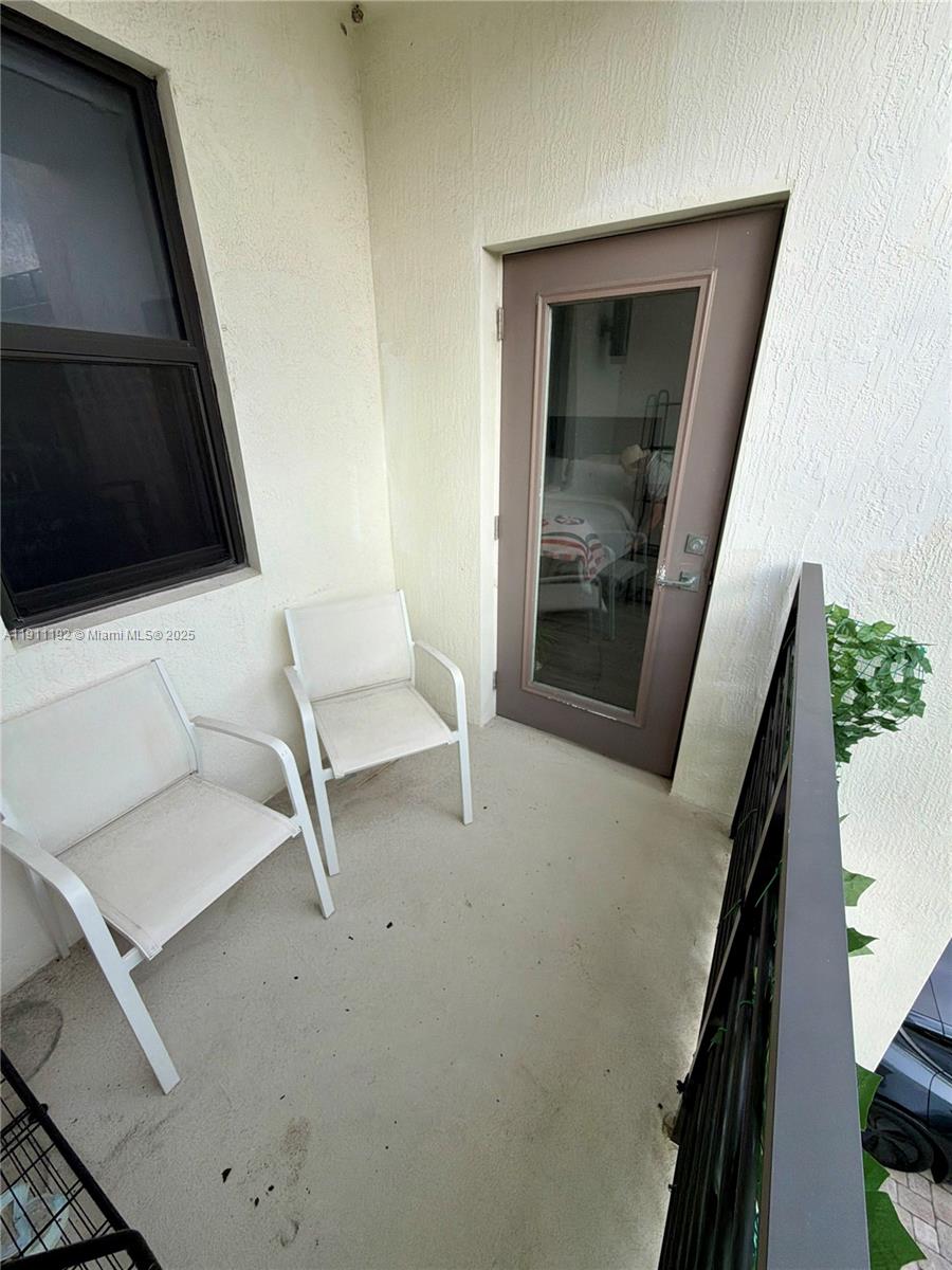 PLANTATION BUSINESS PARK - Residential Lease