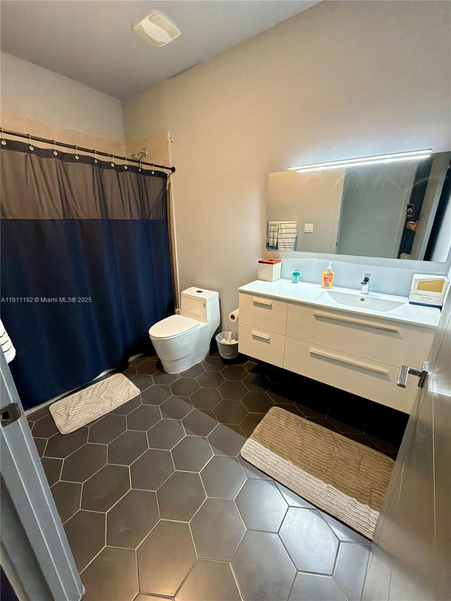 PLANTATION BUSINESS PARK - Residential Lease