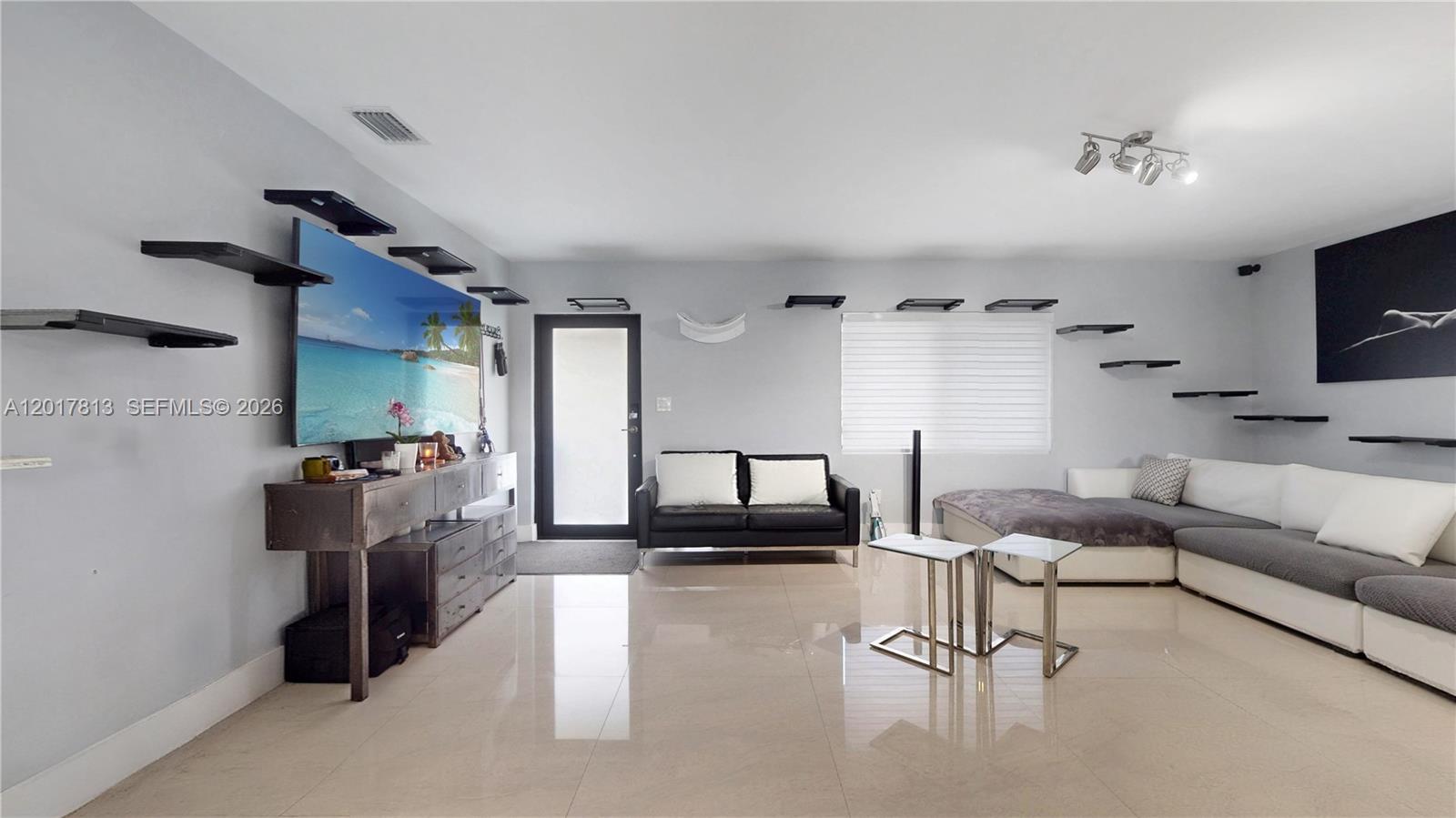 SOUTHERN ESTATES 9TH ADDN - Residential