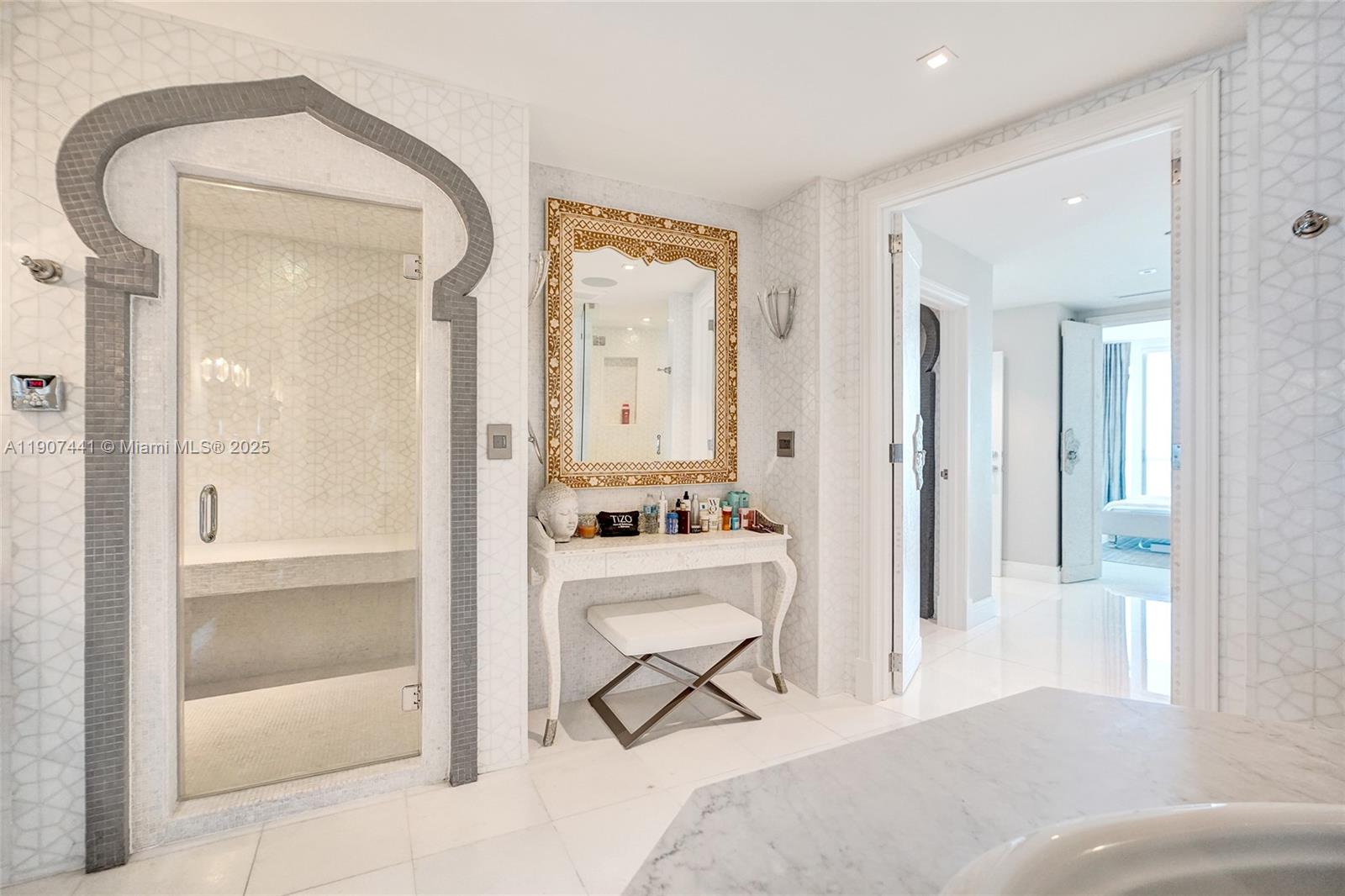 900 BISCAYNE BAY CONDO - Residential