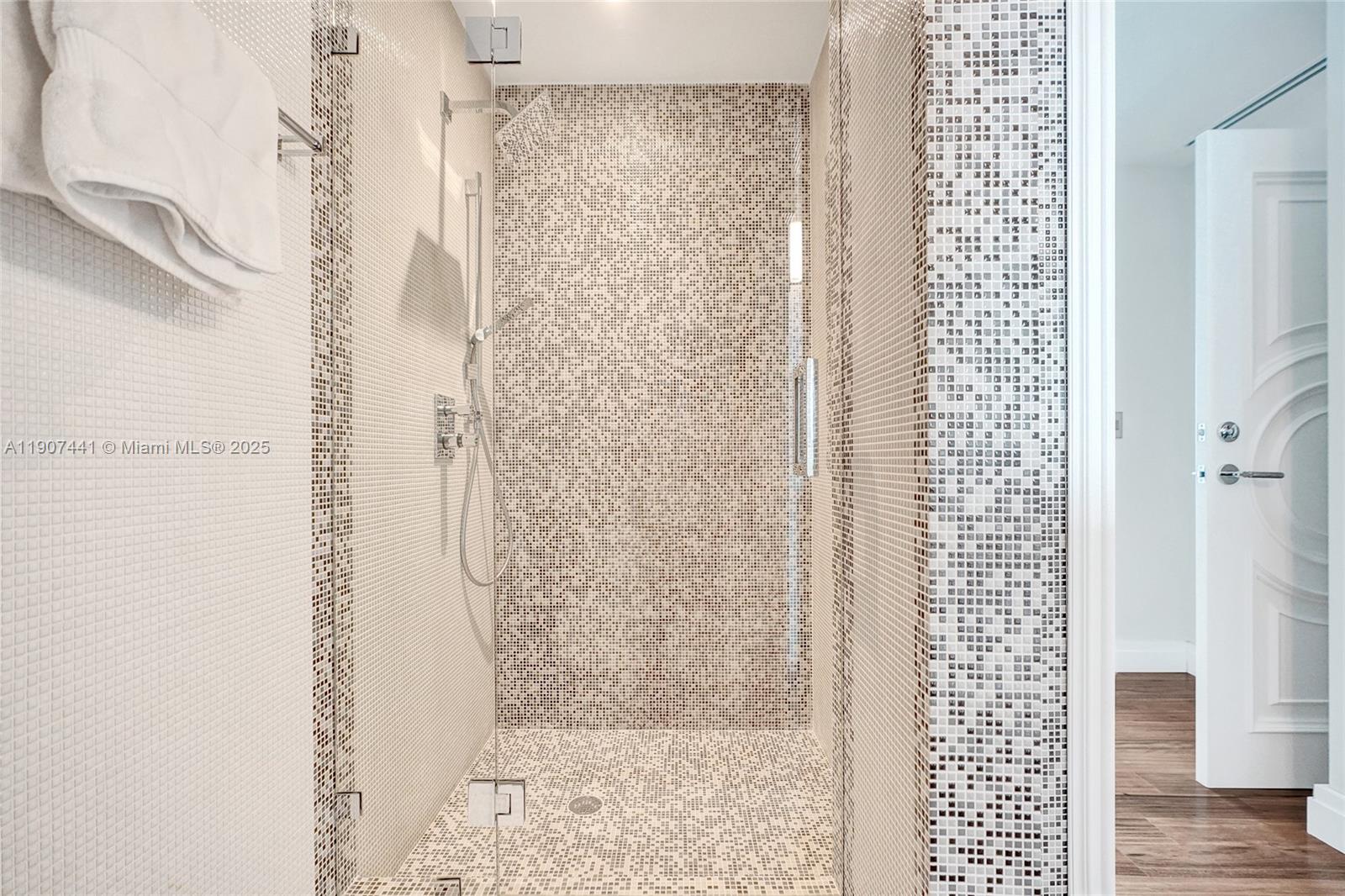 900 BISCAYNE BAY CONDO - Residential