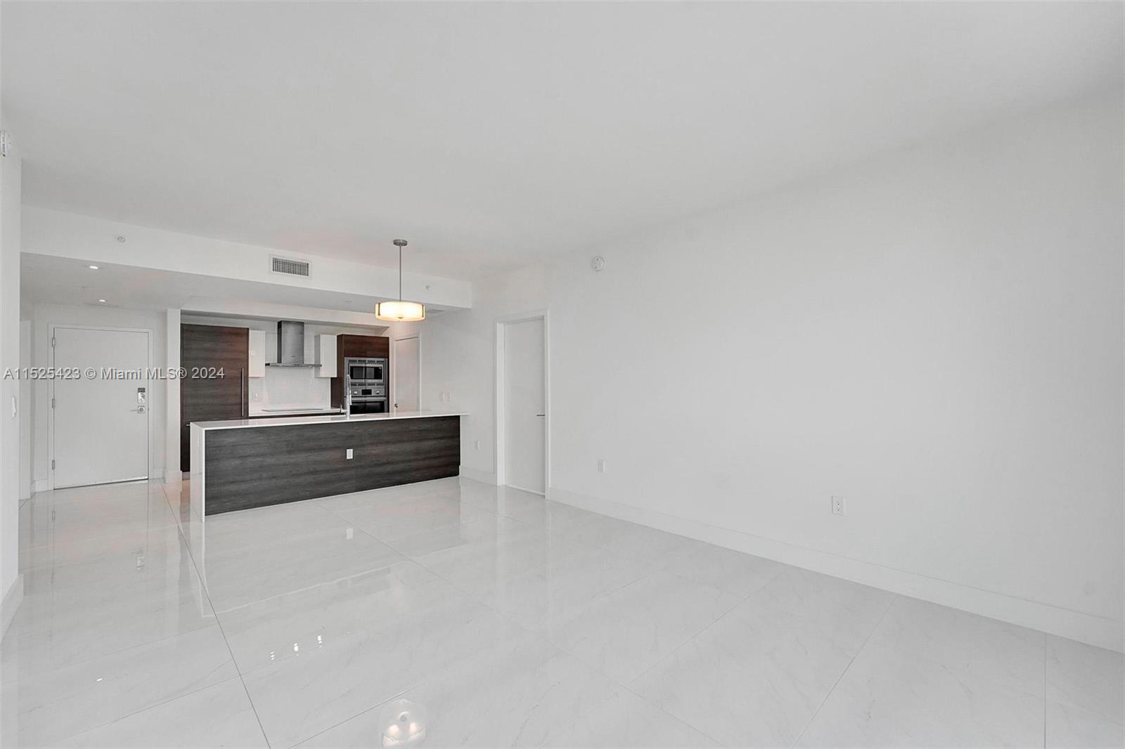 MERRICK MANOR - Residential Lease