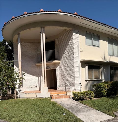 50 Park Dr 3 Bal Harbour FL 33154