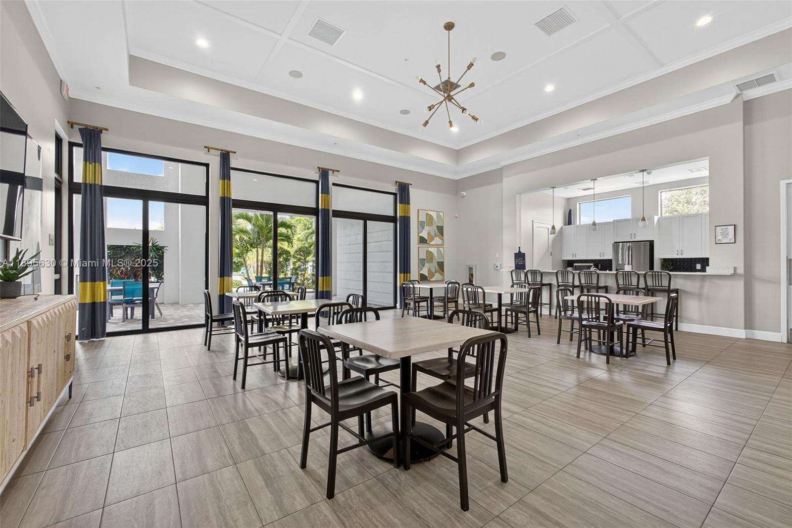 CRESTWOOD NORTH - Residential