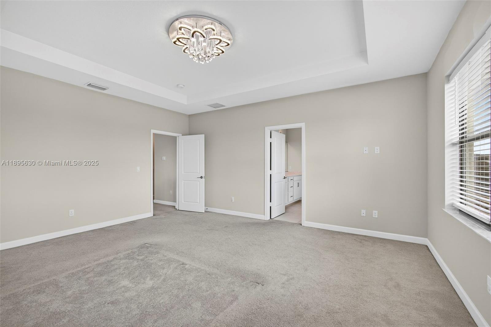 CRESTWOOD NORTH - Residential