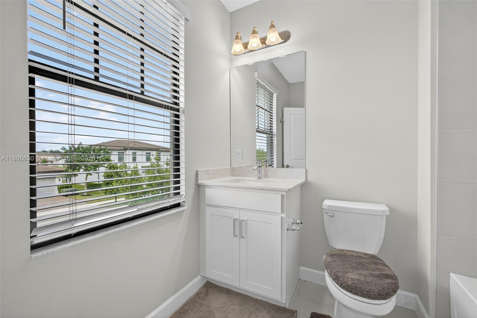 CRESTWOOD NORTH - Residential