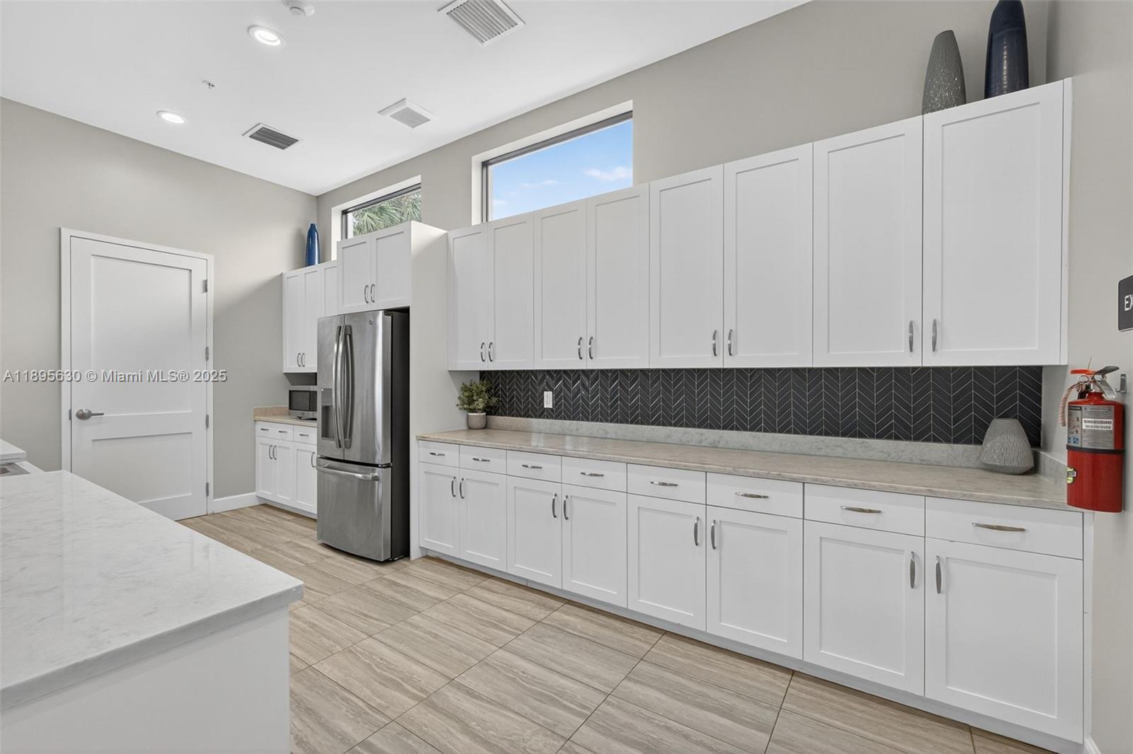 CRESTWOOD NORTH - Residential
