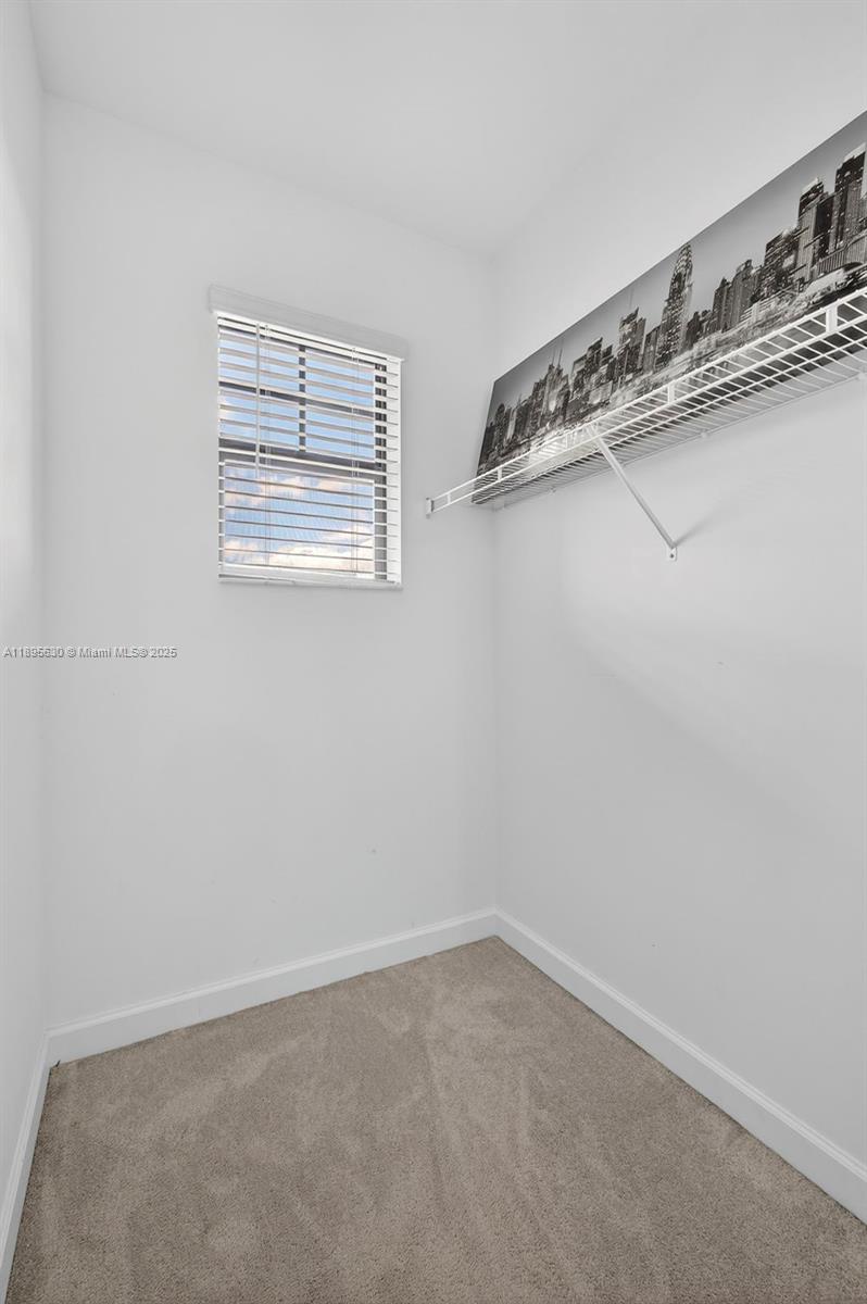 CRESTWOOD NORTH - Residential