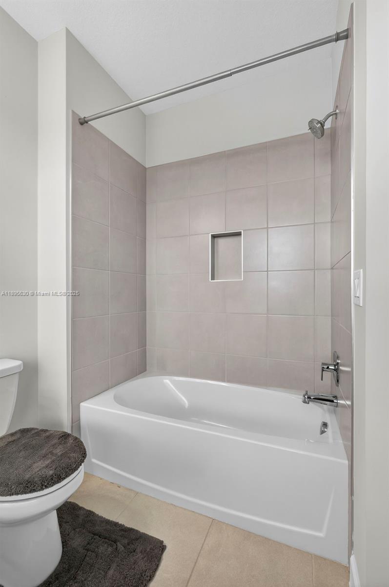 CRESTWOOD NORTH - Residential