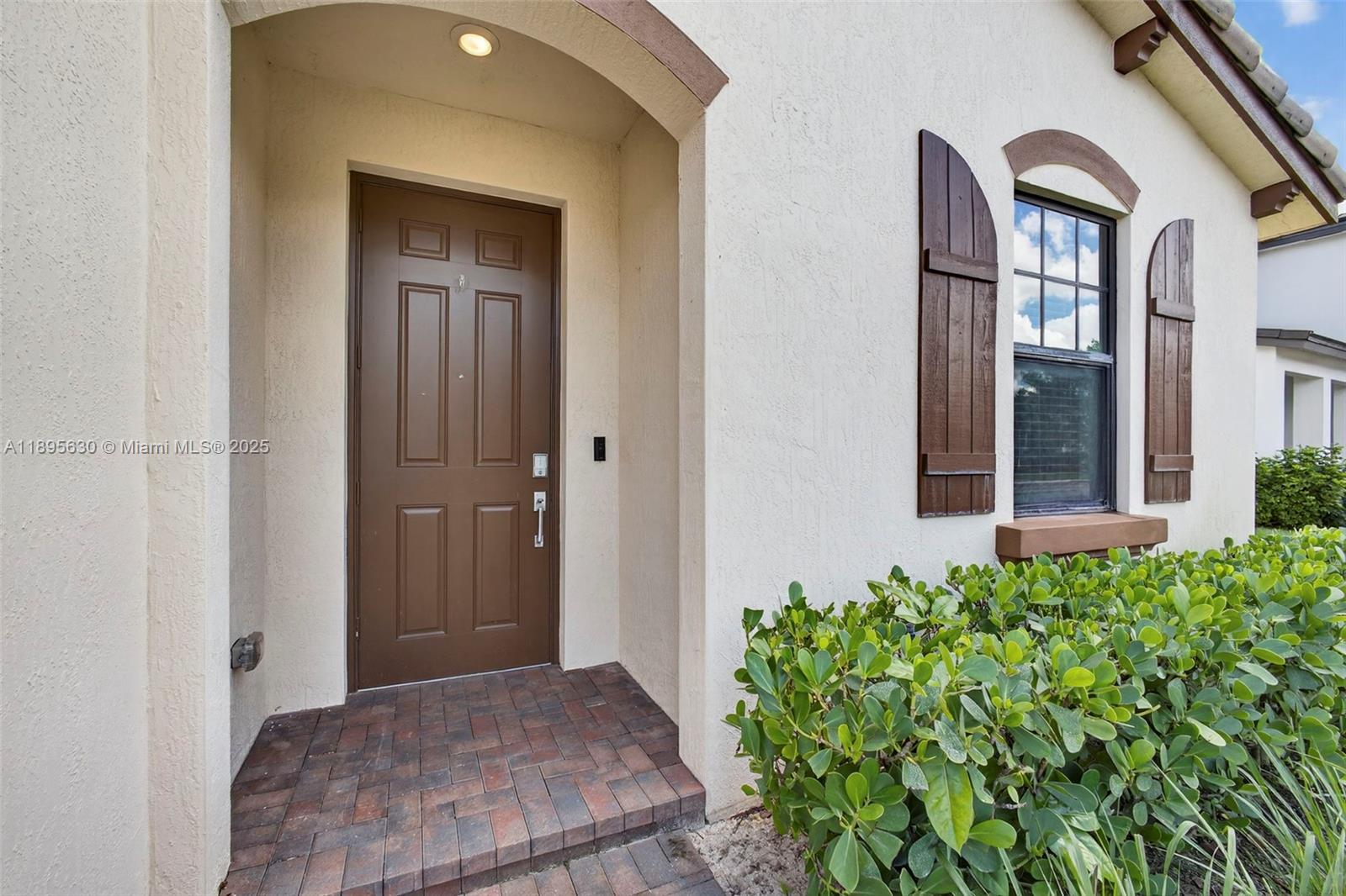 CRESTWOOD NORTH - Residential