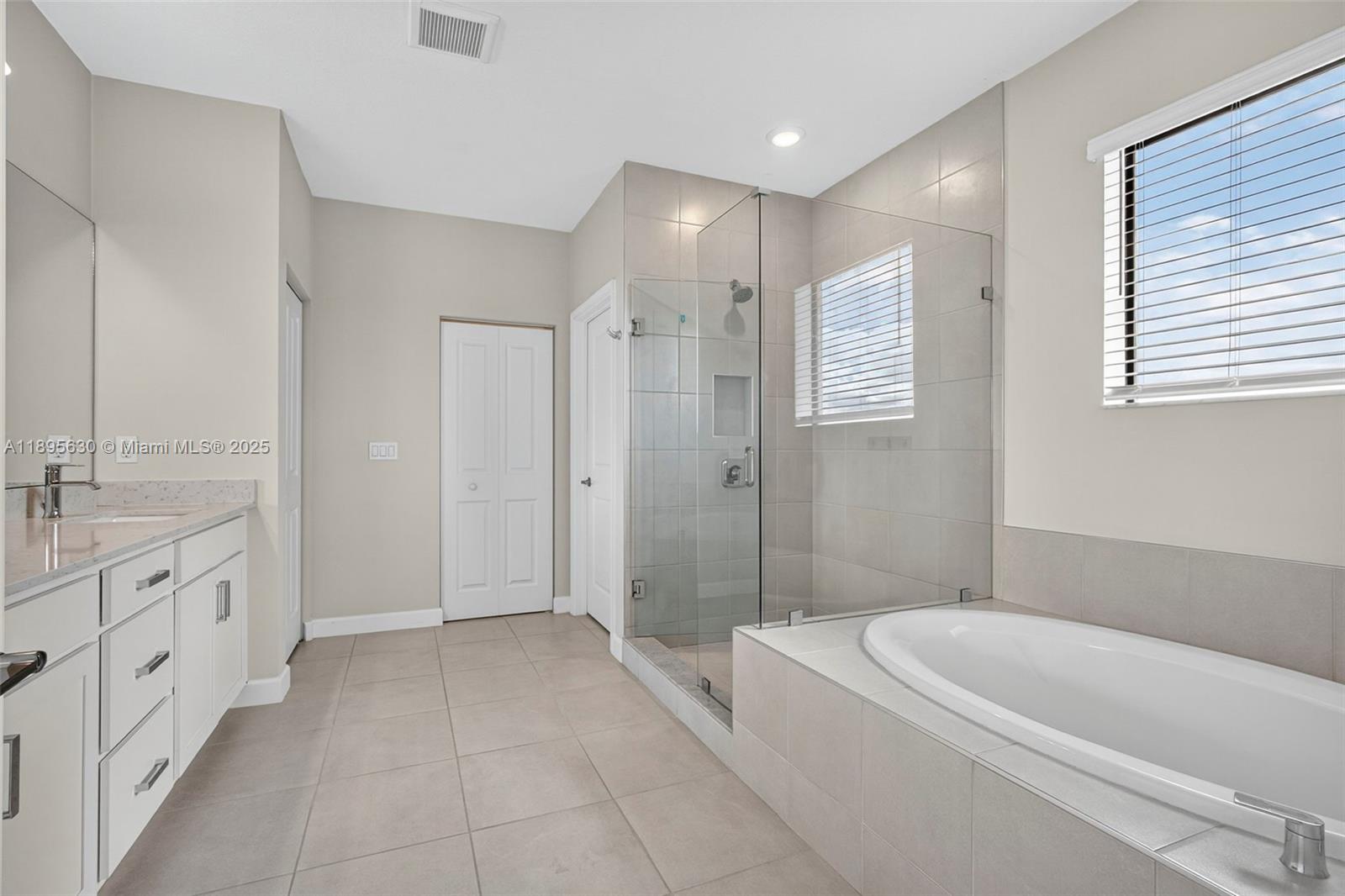 CRESTWOOD NORTH - Residential