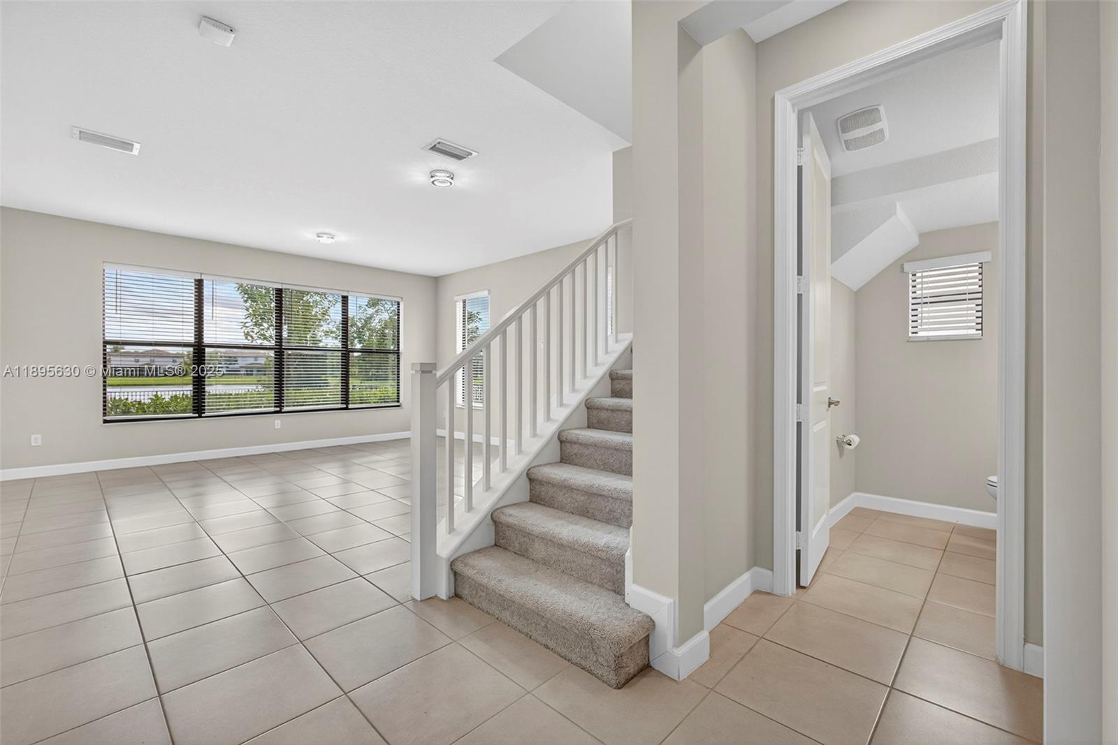 CRESTWOOD NORTH - Residential