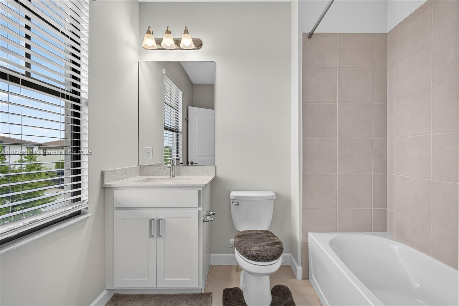 CRESTWOOD NORTH - Residential