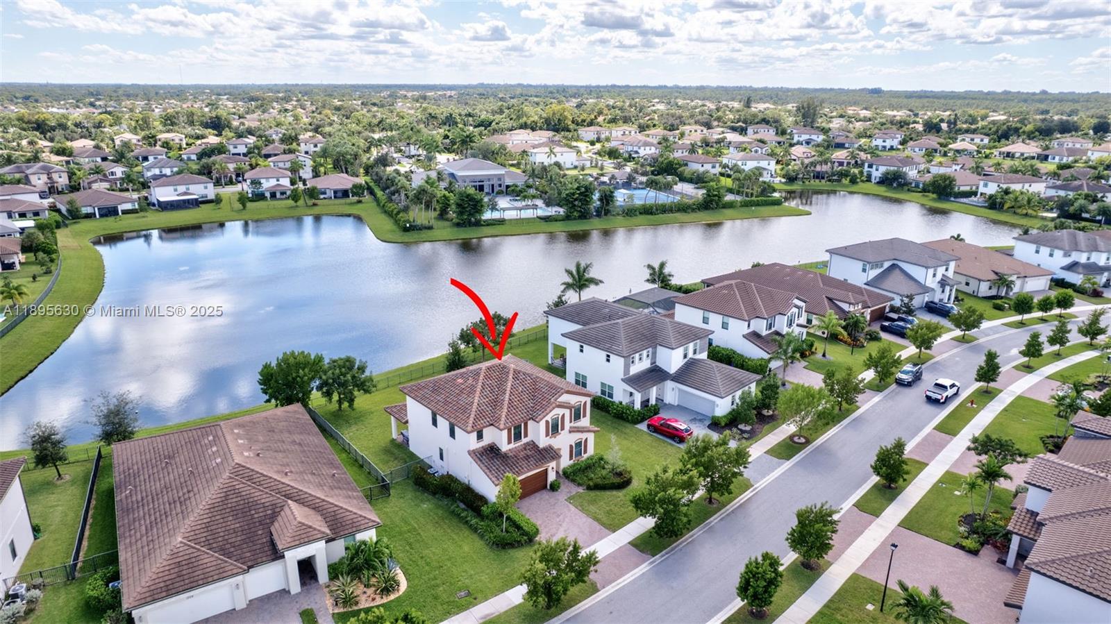 CRESTWOOD NORTH - Residential
