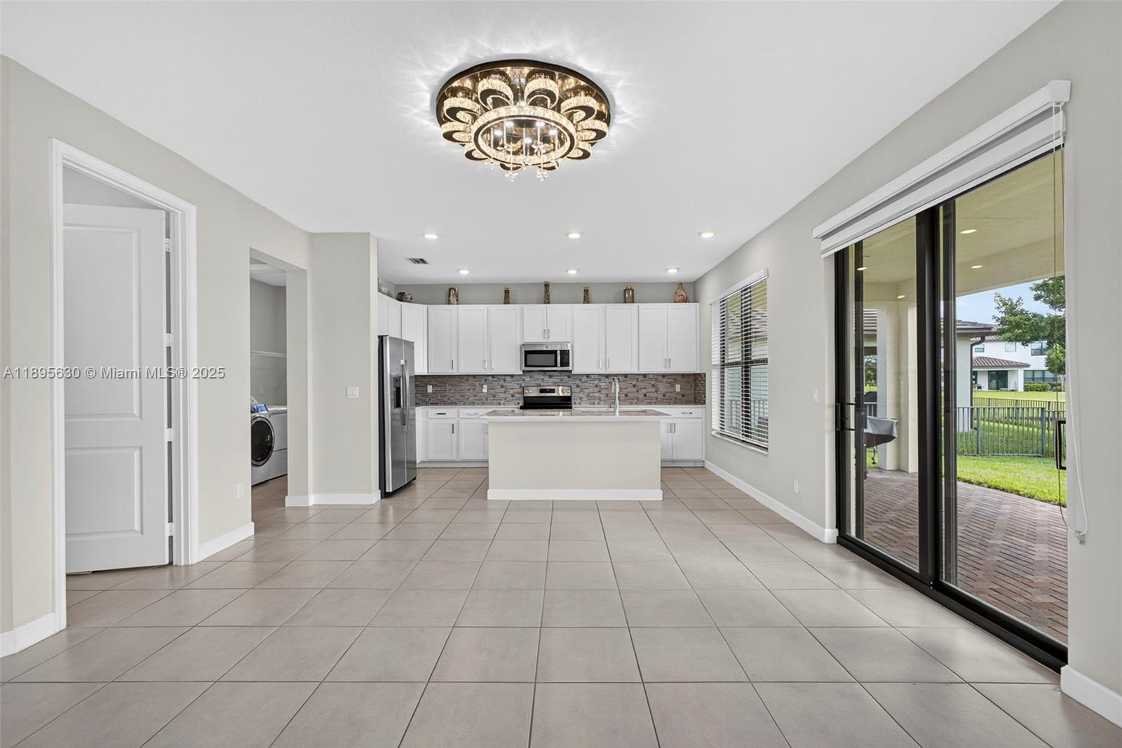 CRESTWOOD NORTH - Residential