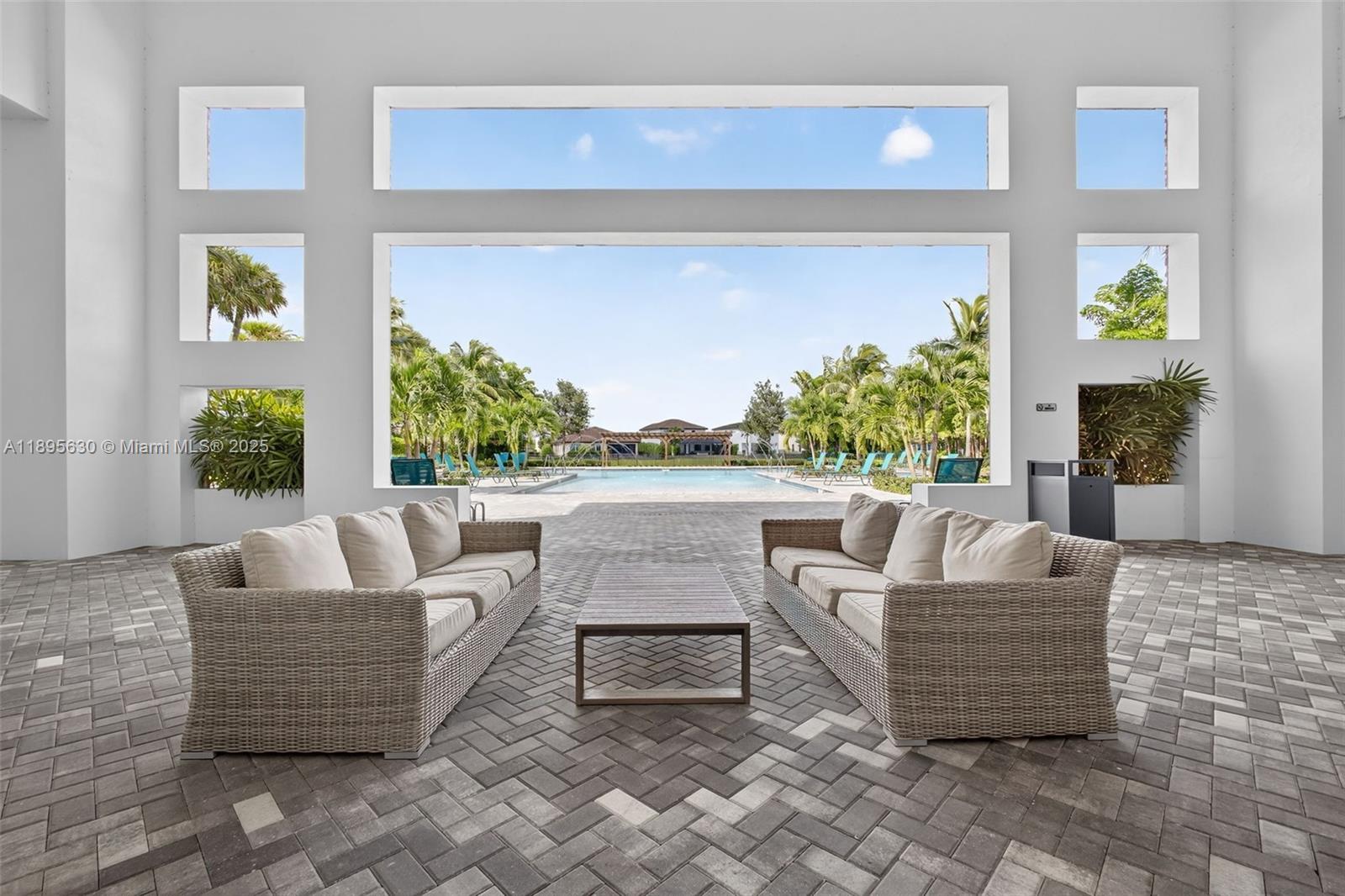 CRESTWOOD NORTH - Residential