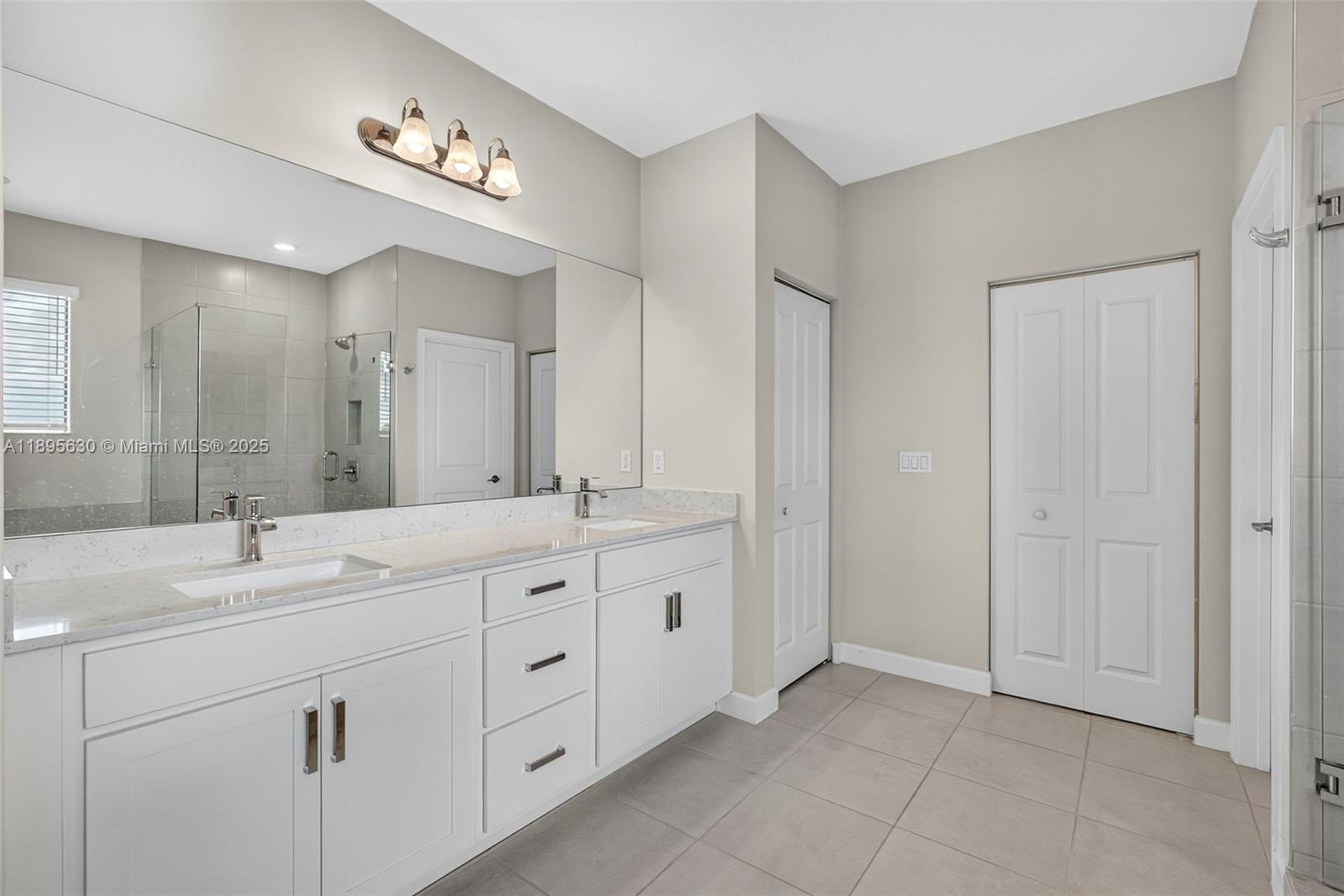 CRESTWOOD NORTH - Residential