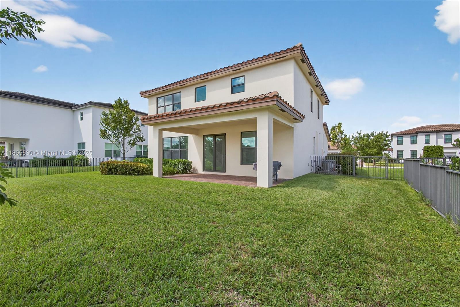 CRESTWOOD NORTH - Residential