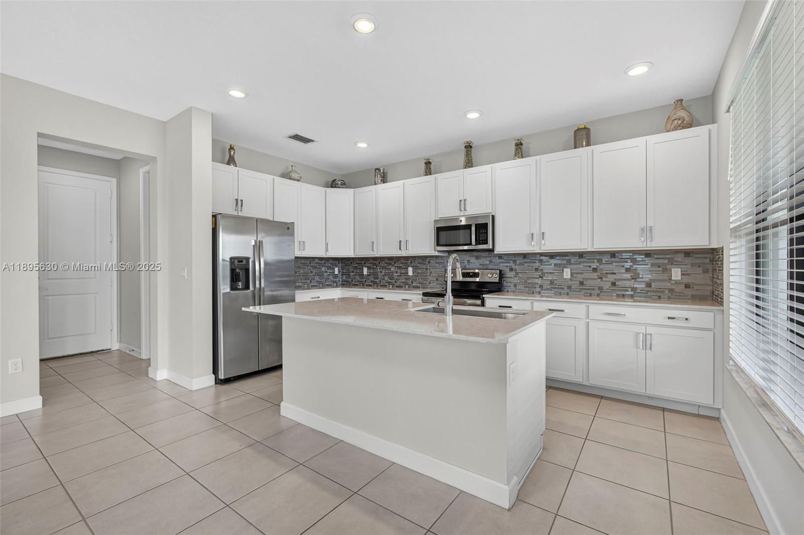 CRESTWOOD NORTH - Residential