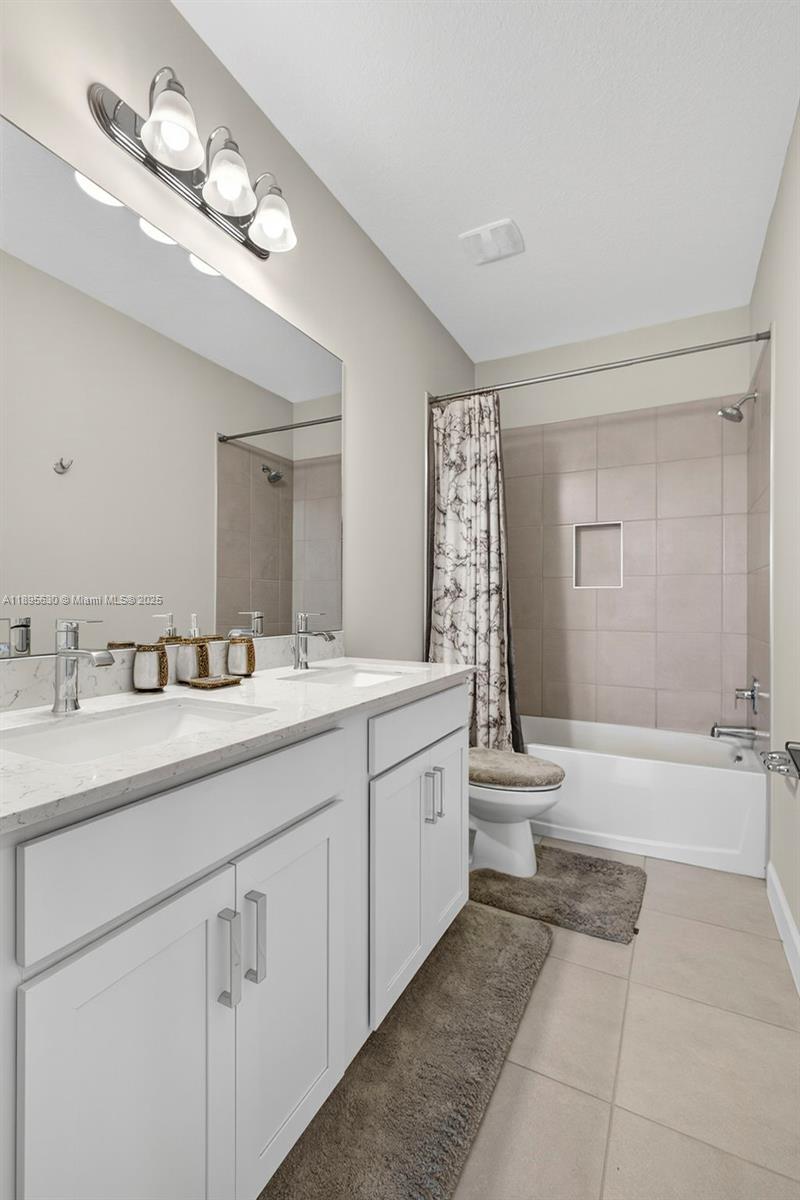 CRESTWOOD NORTH - Residential