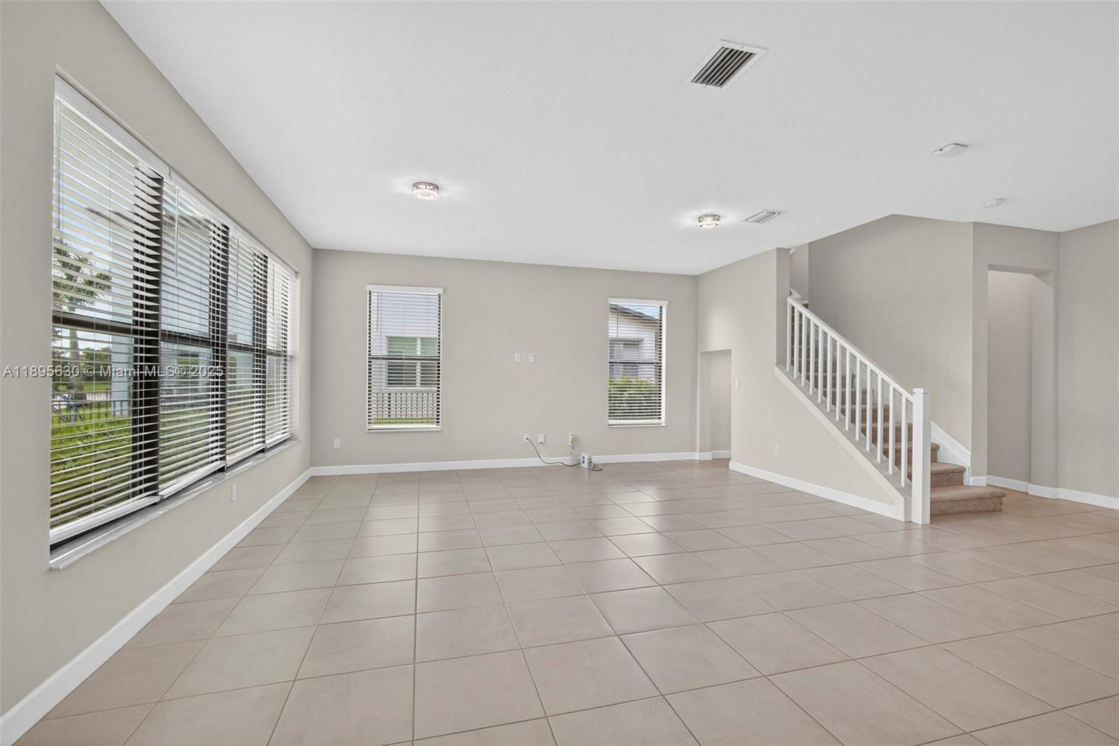 CRESTWOOD NORTH - Residential