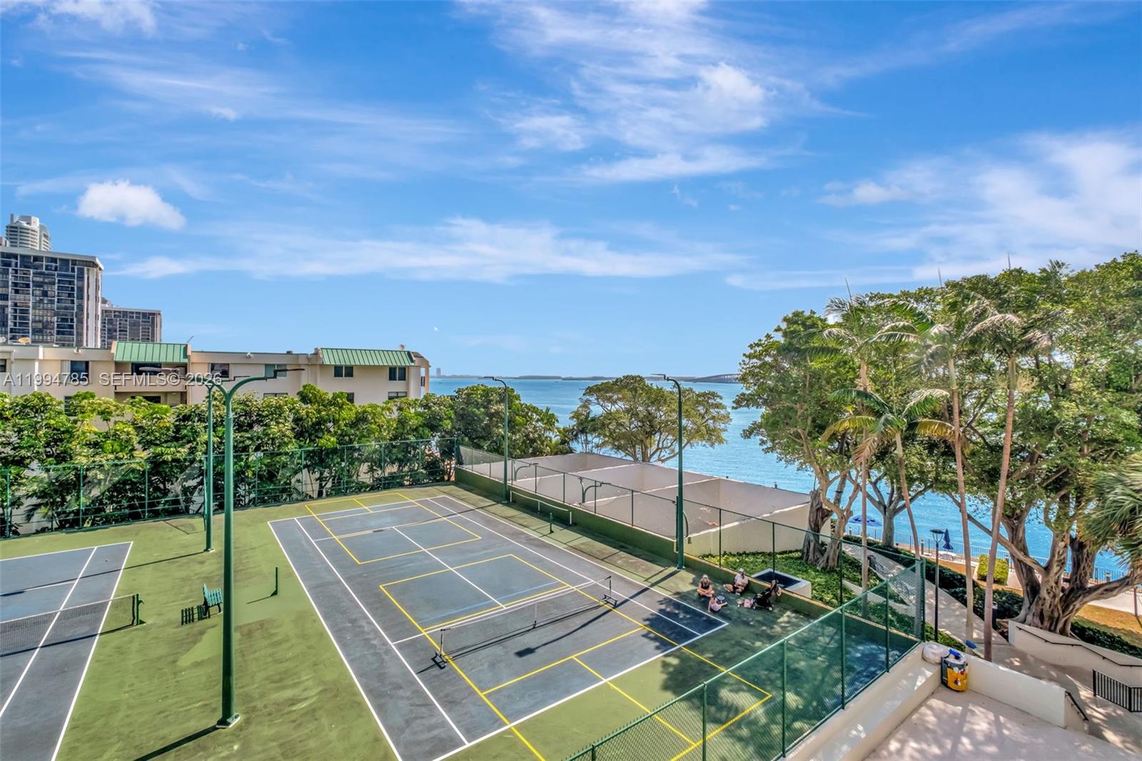 BRICKELL BAY CLUB CONDO - Residential