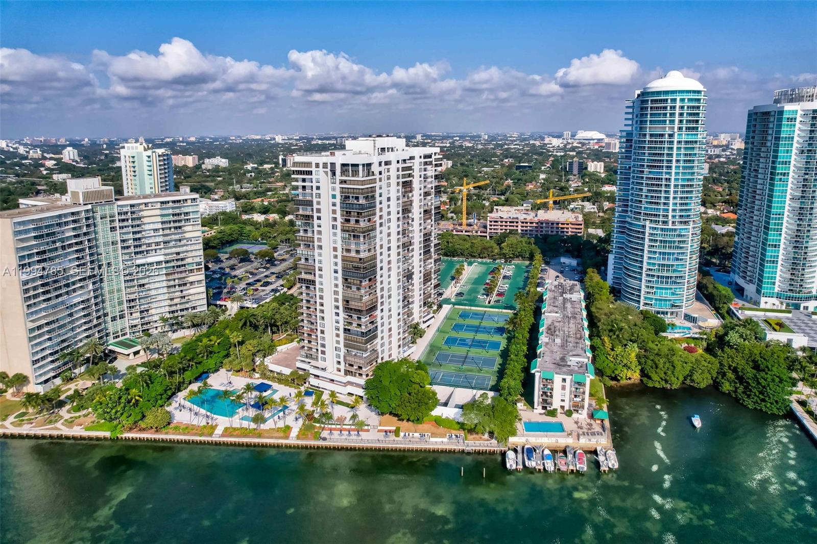 BRICKELL BAY CLUB CONDO - Residential