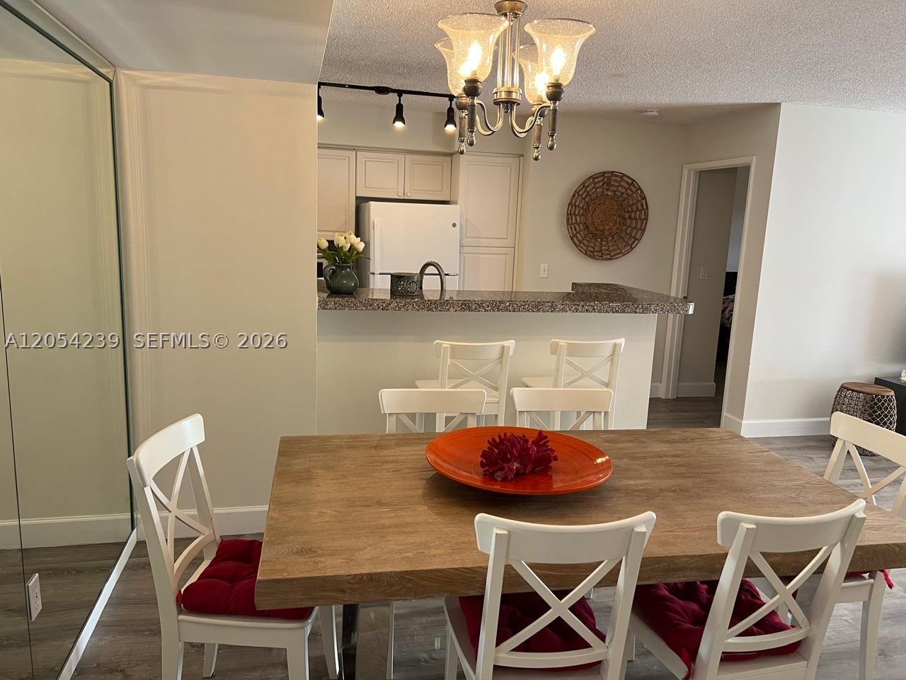 19901 E Country Club Dr 2207