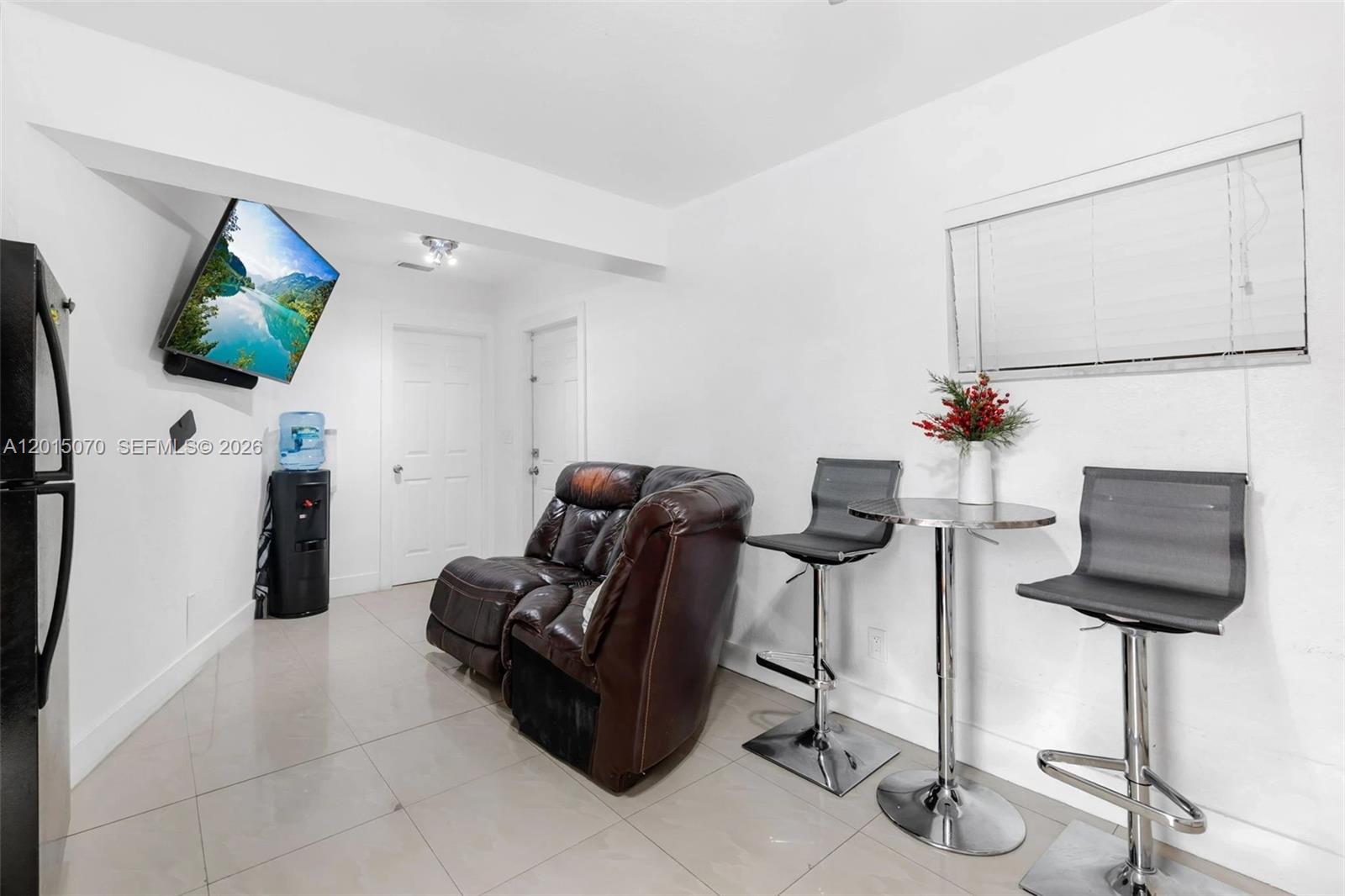 Hollywood East - Residential Lease
