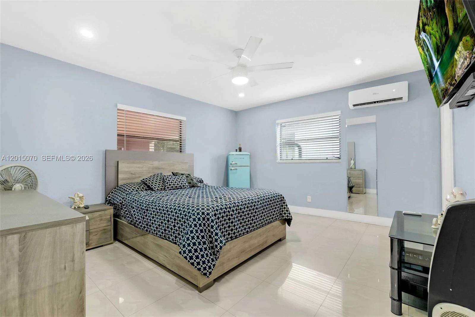 Hollywood East - Residential Lease