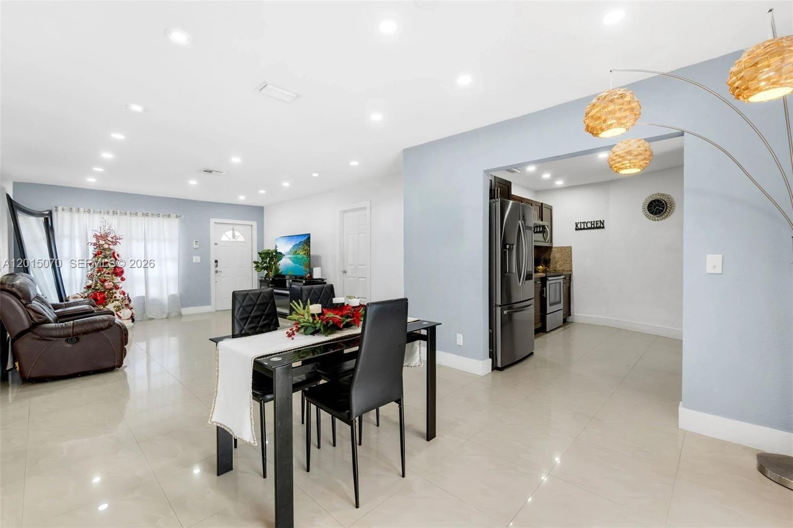 Hollywood East - Residential Lease