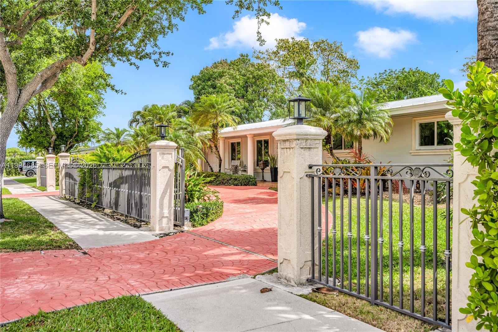 SNAPPER CREEK PARK UNIT N - Residential