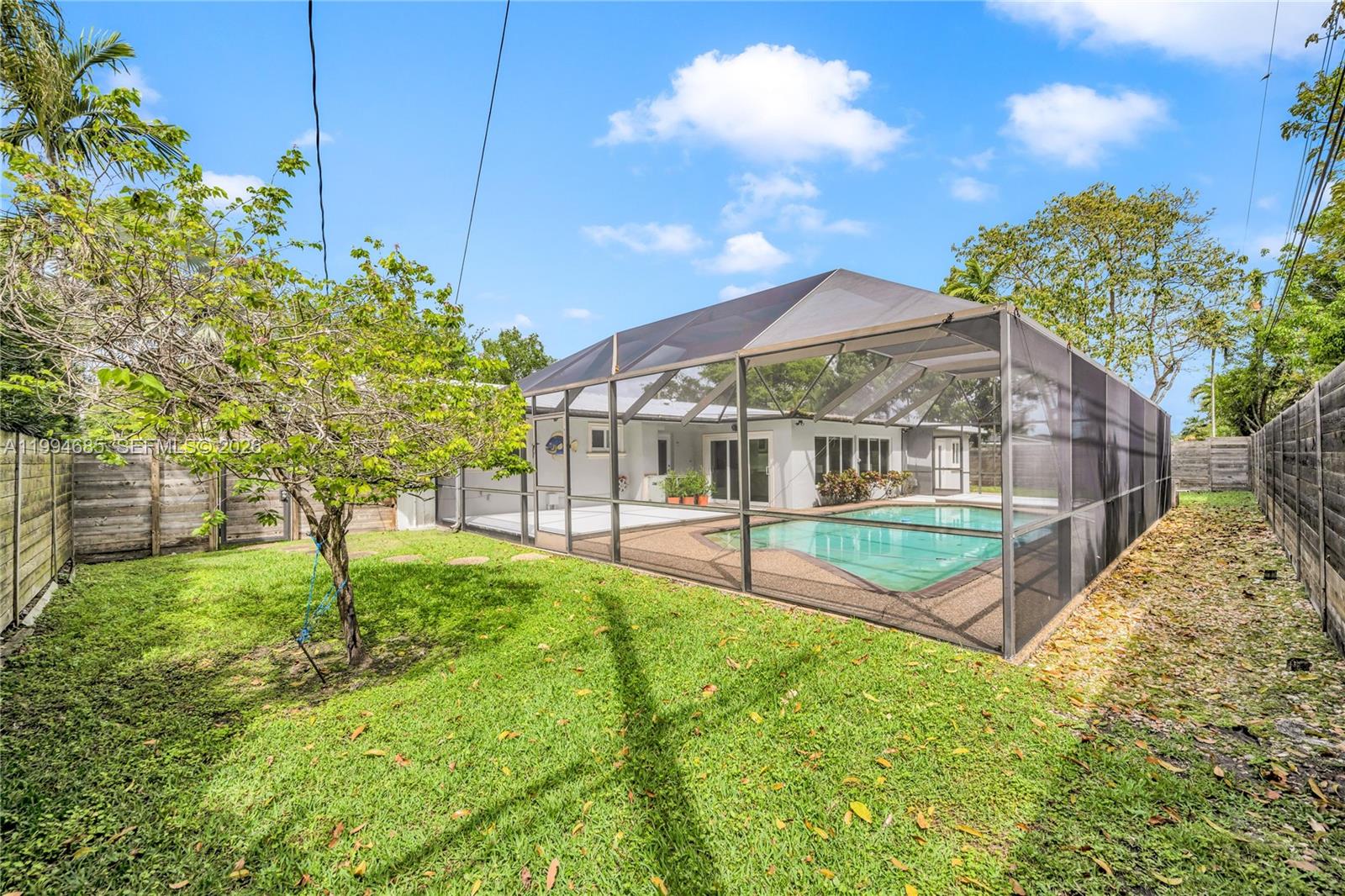 SNAPPER CREEK PARK UNIT N - Residential