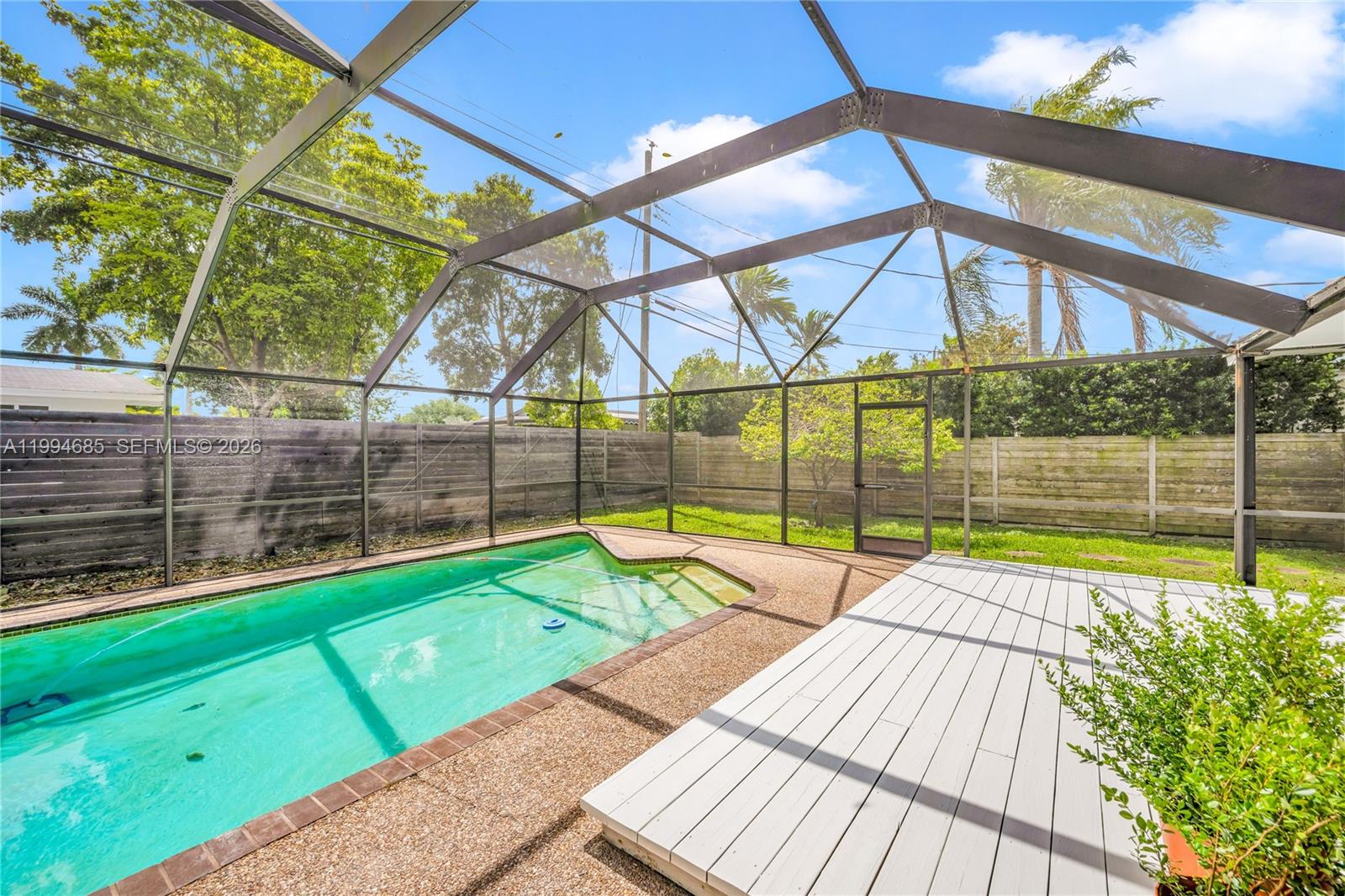 SNAPPER CREEK PARK UNIT N - Residential