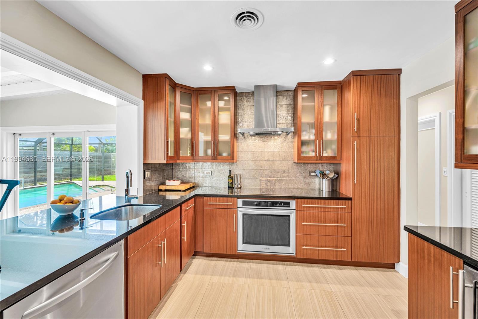 SNAPPER CREEK PARK UNIT N - Residential