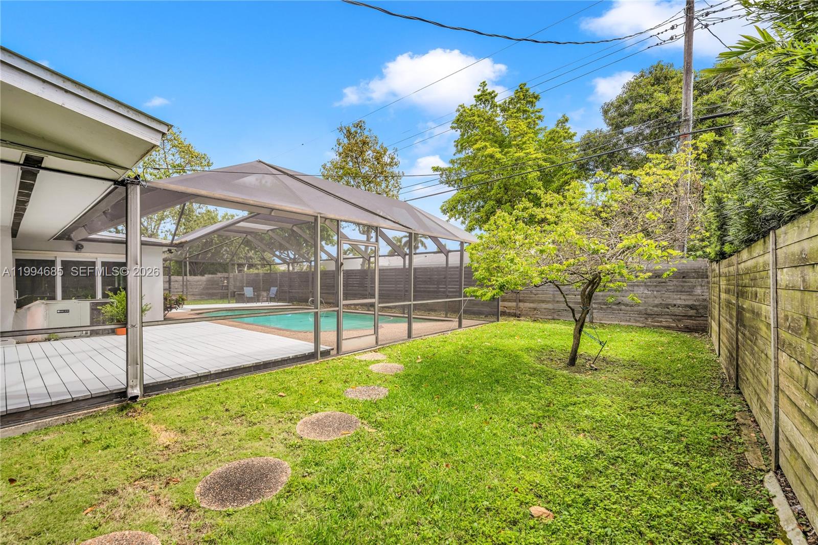 SNAPPER CREEK PARK UNIT N - Residential