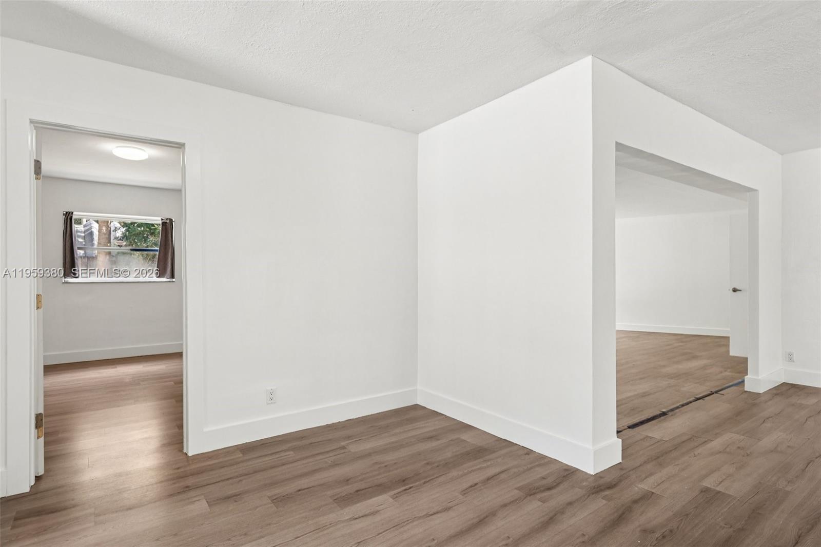 BOCA WOODS - Residential