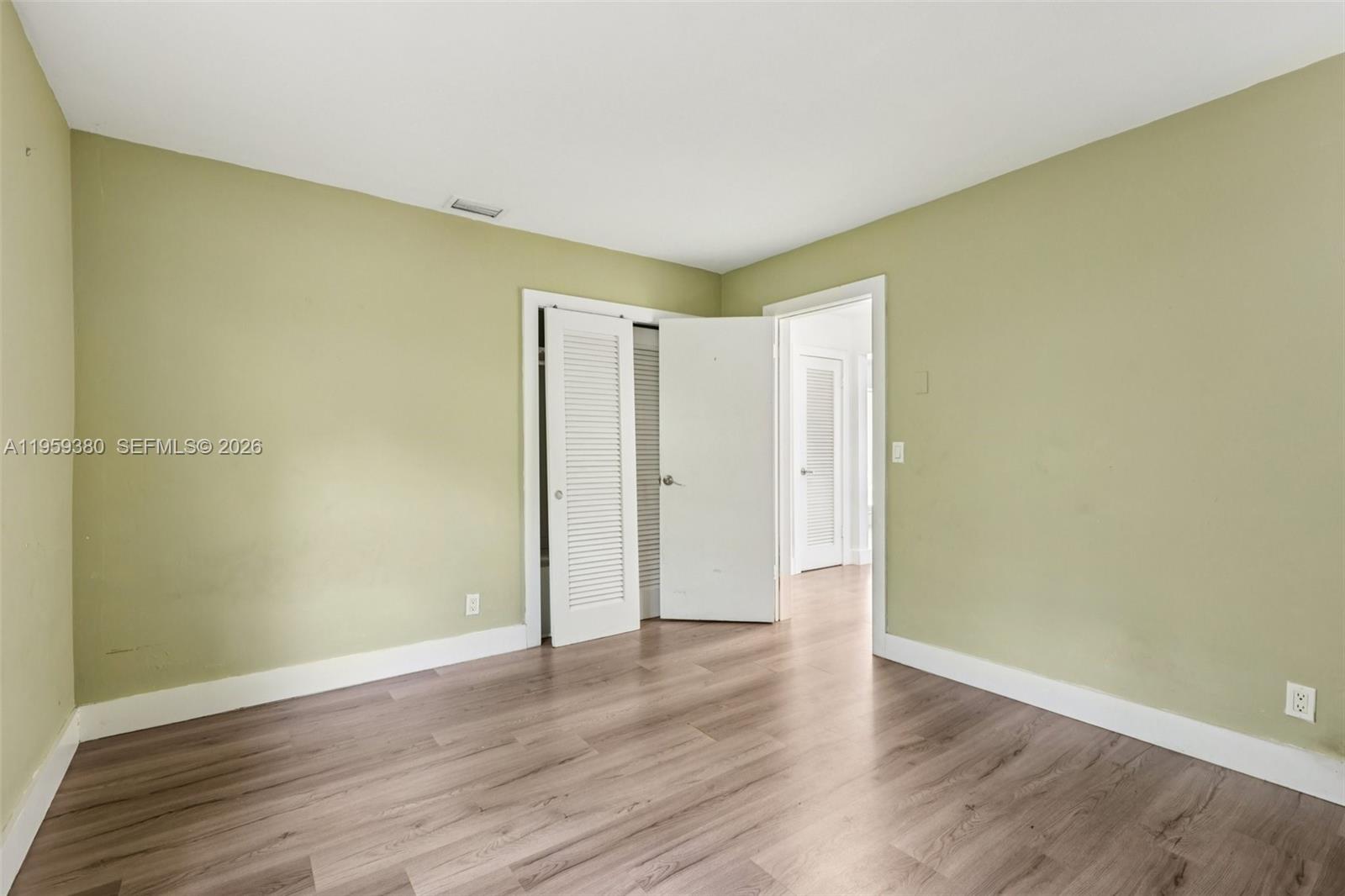 BOCA WOODS - Residential