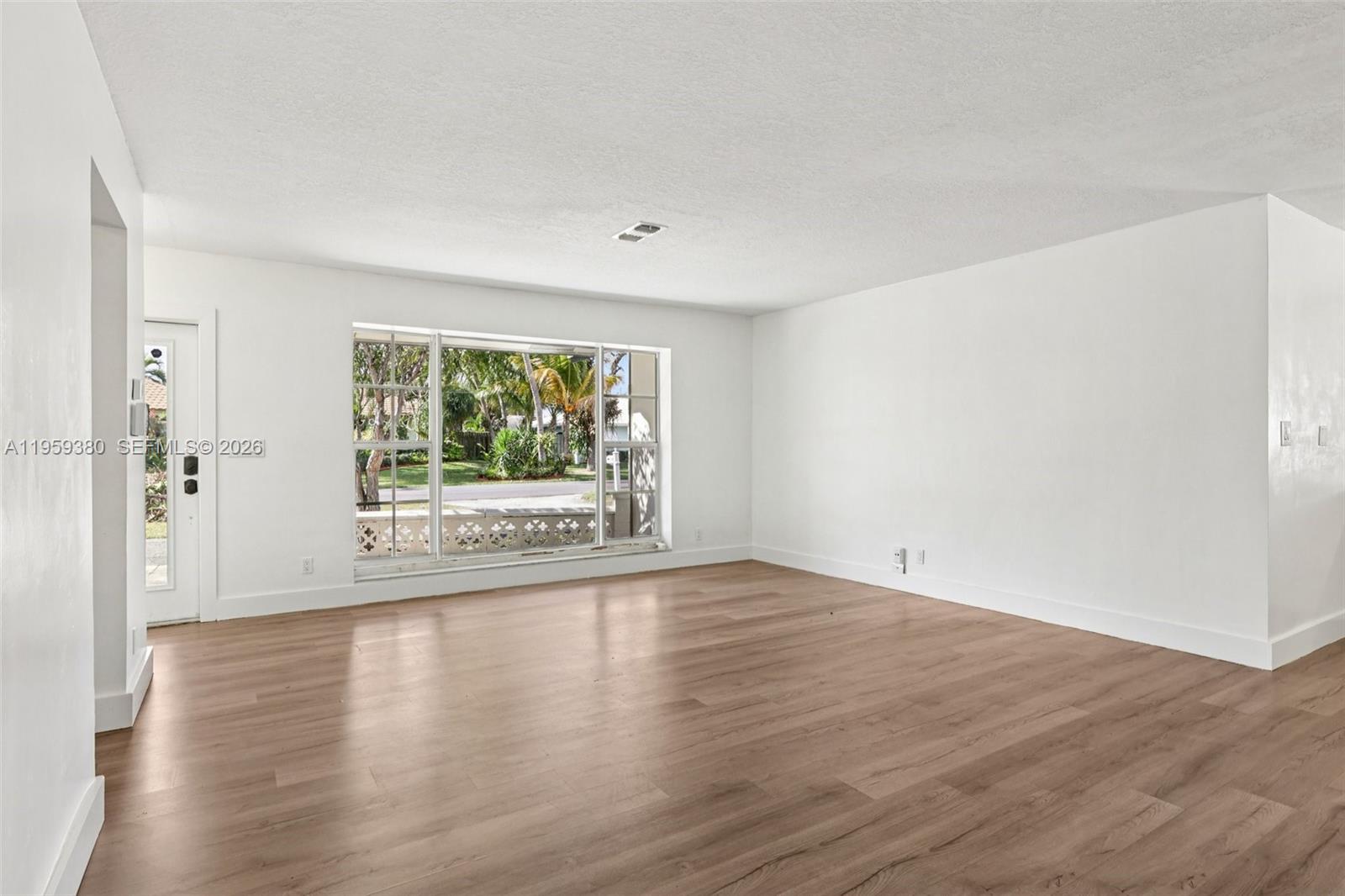 BOCA WOODS - Residential