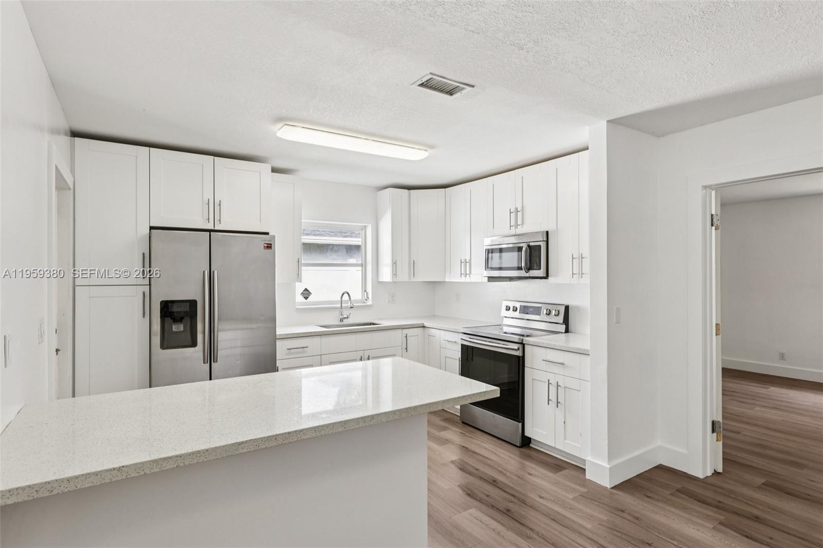 BOCA WOODS - Residential