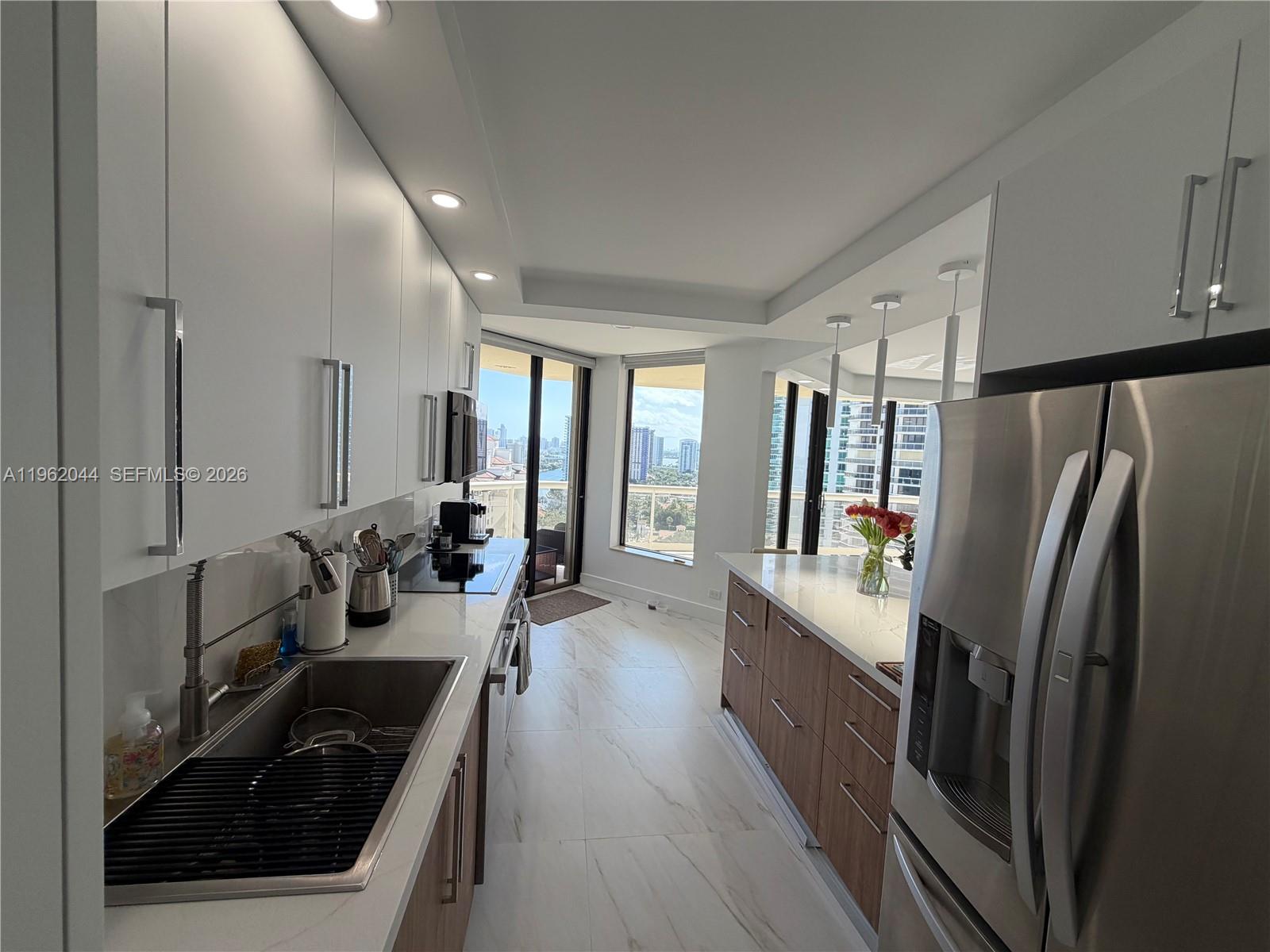 TERRACES NORTH TURNBERRY - Residential Lease